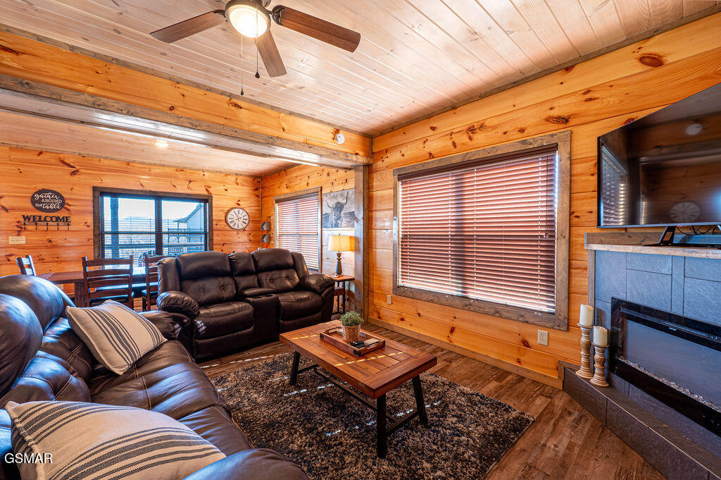 235 Lily Jo Way Sevierville TN 37876