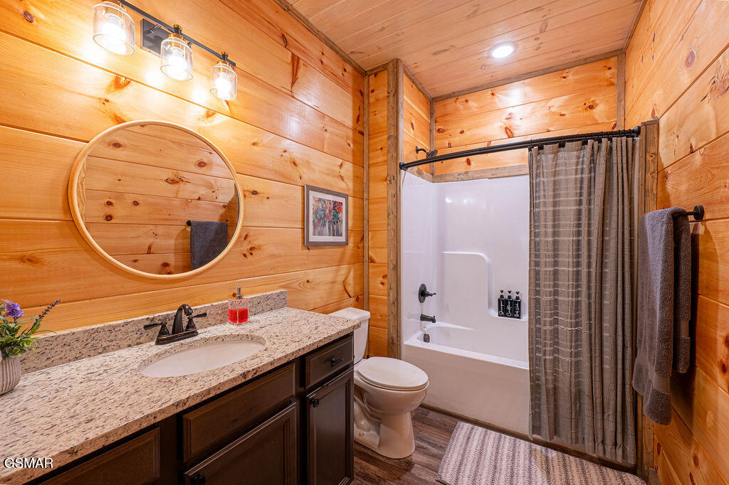 235 Lily Jo Way Sevierville TN 37876