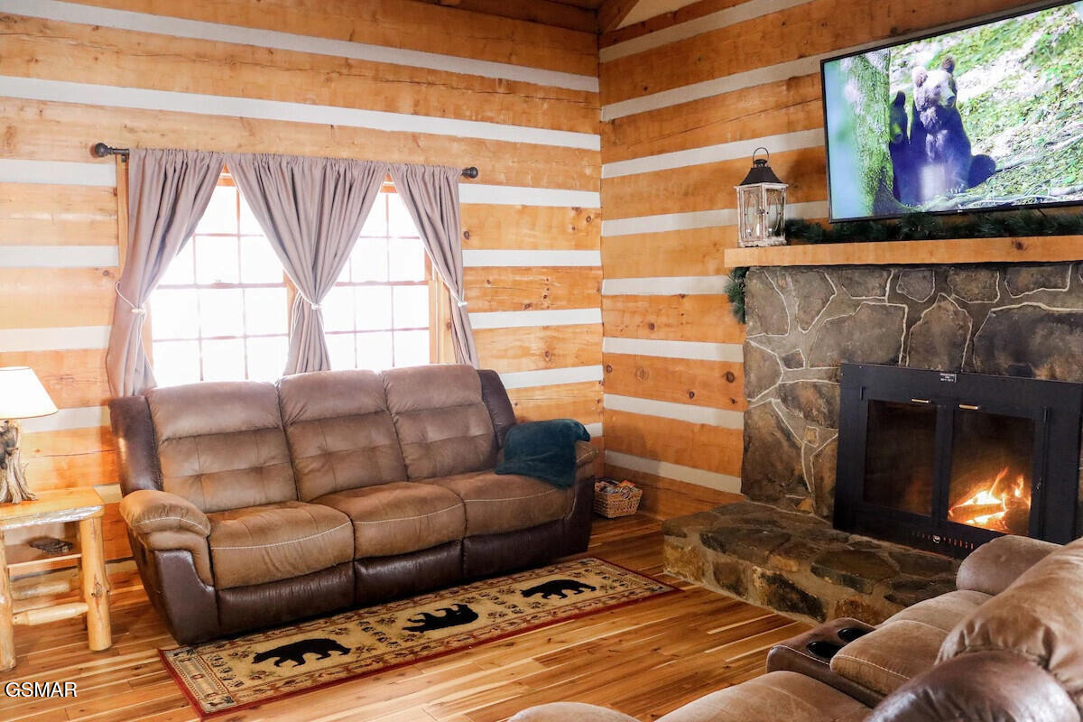 519 Picadilly Lane Gatlinburg TN 37738