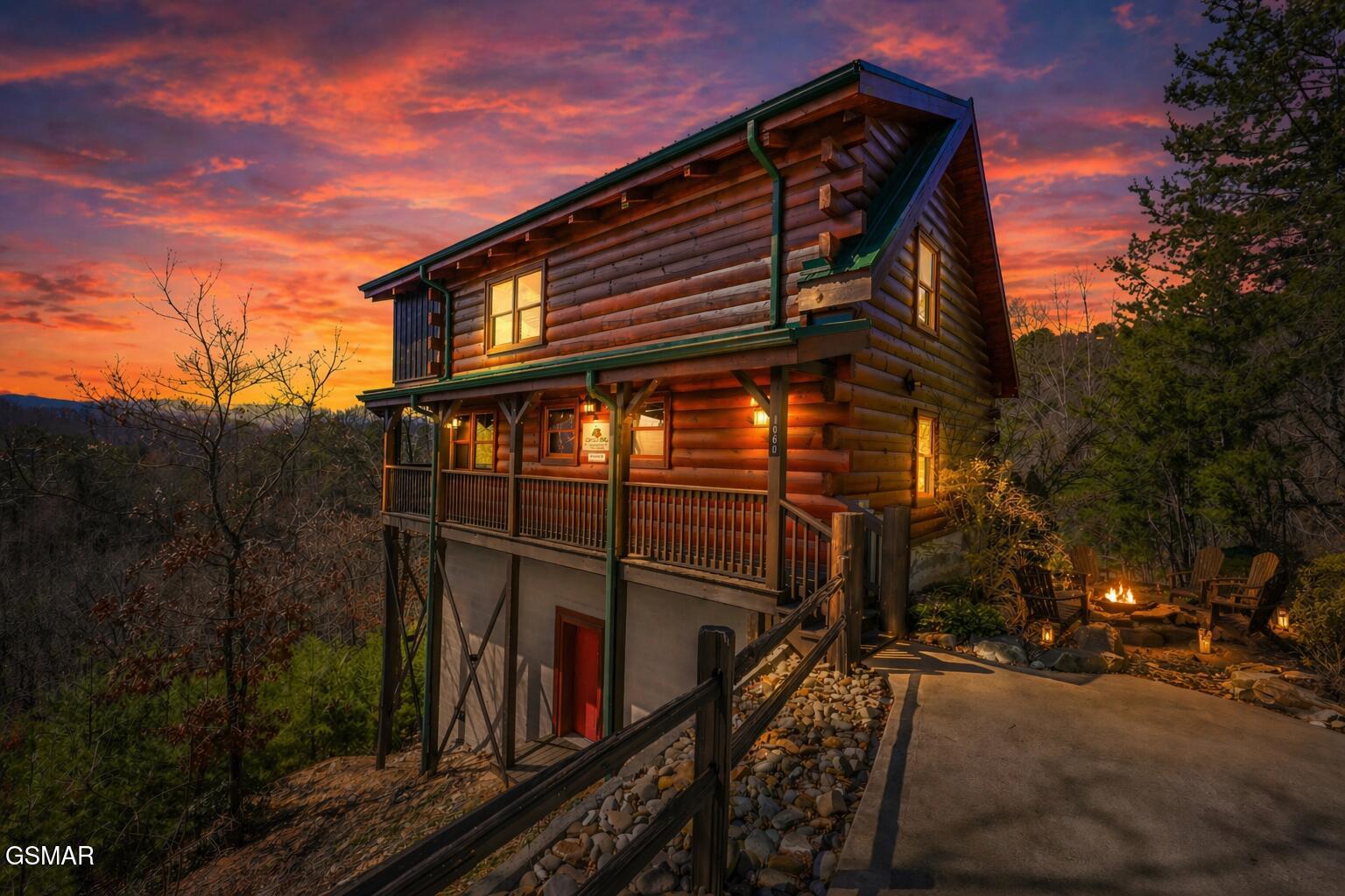 1960 E Mountain Way Sevierville TN 37876