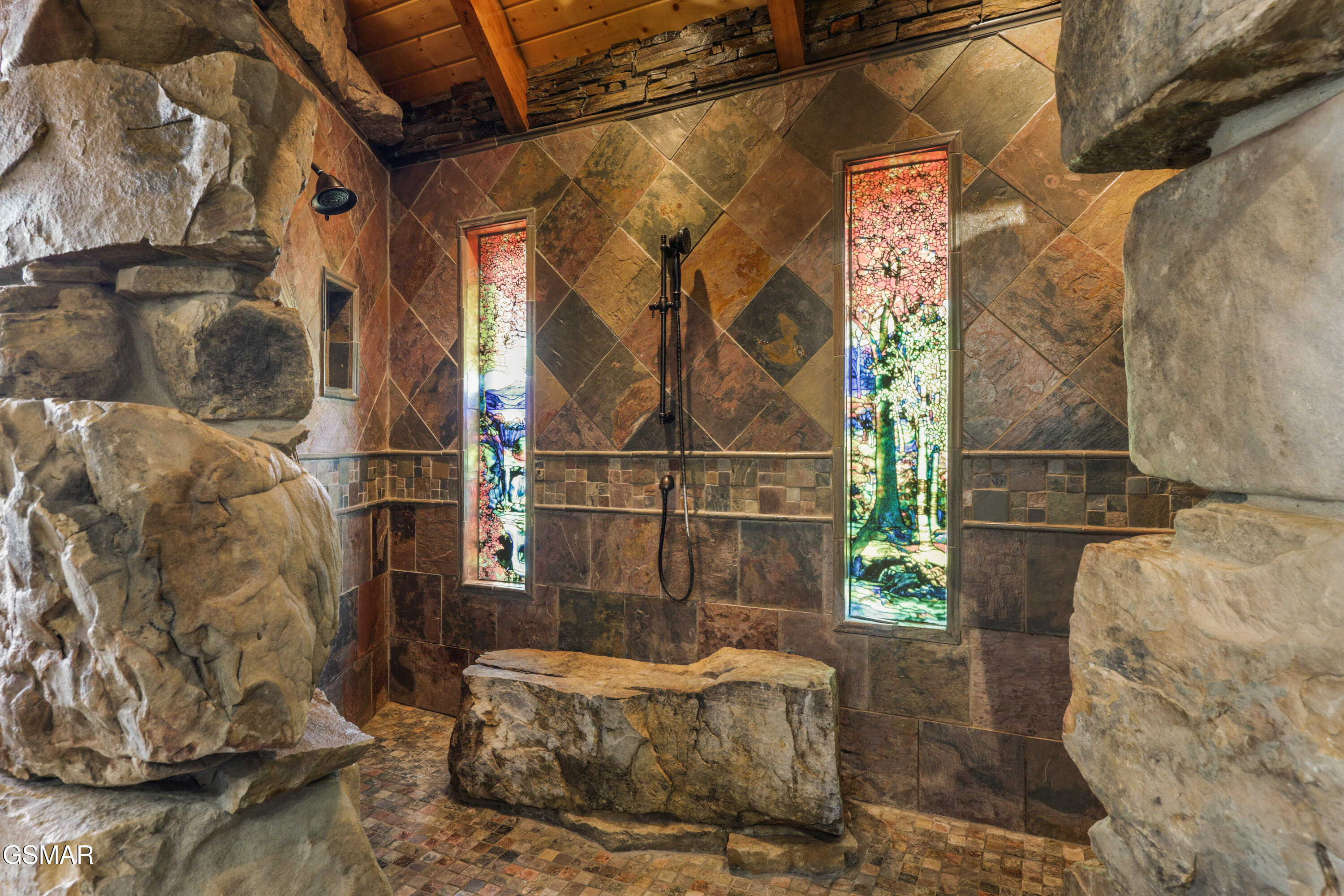 1960 E Mountain Way Sevierville TN 37876