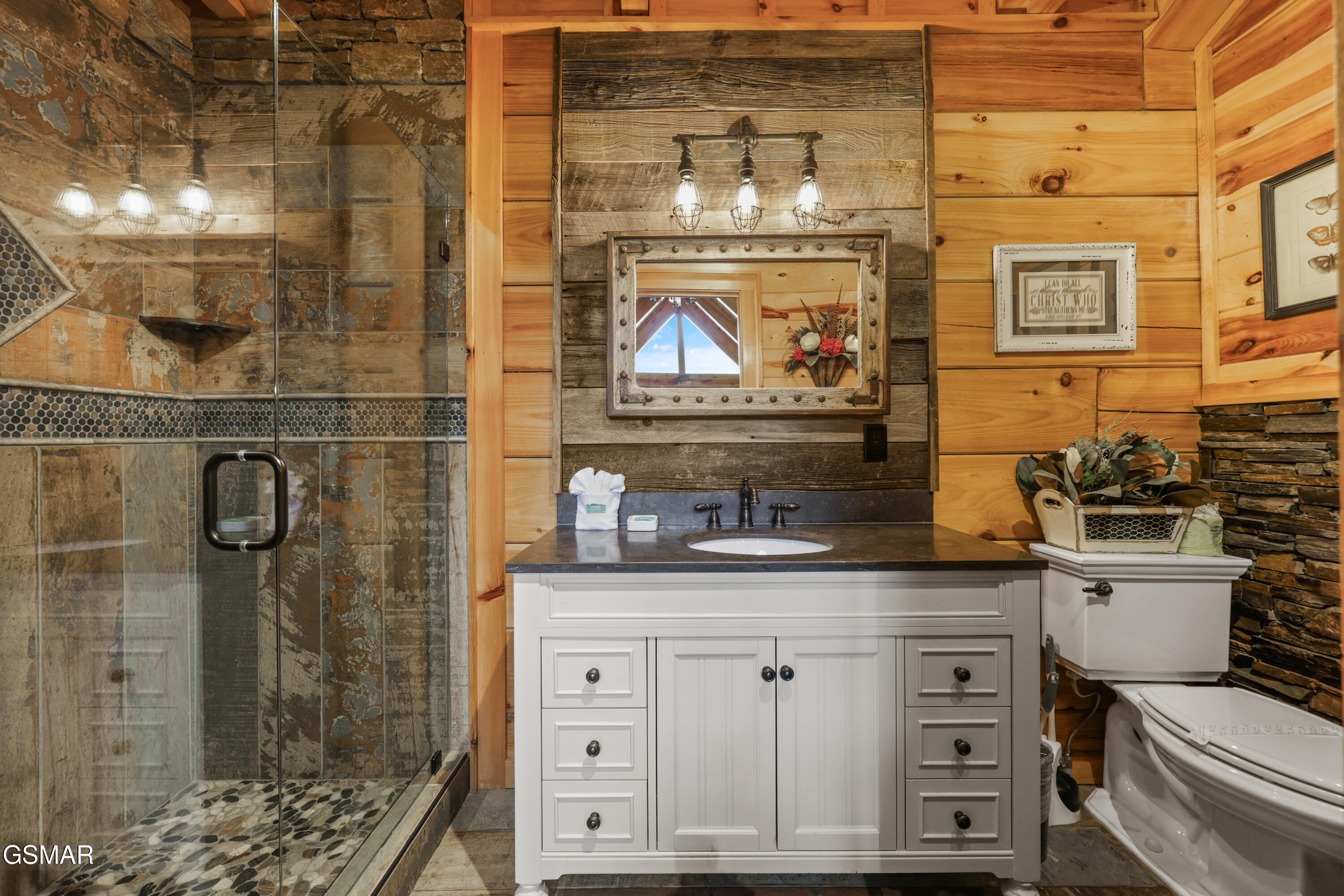 1960 E Mountain Way Sevierville TN 37876