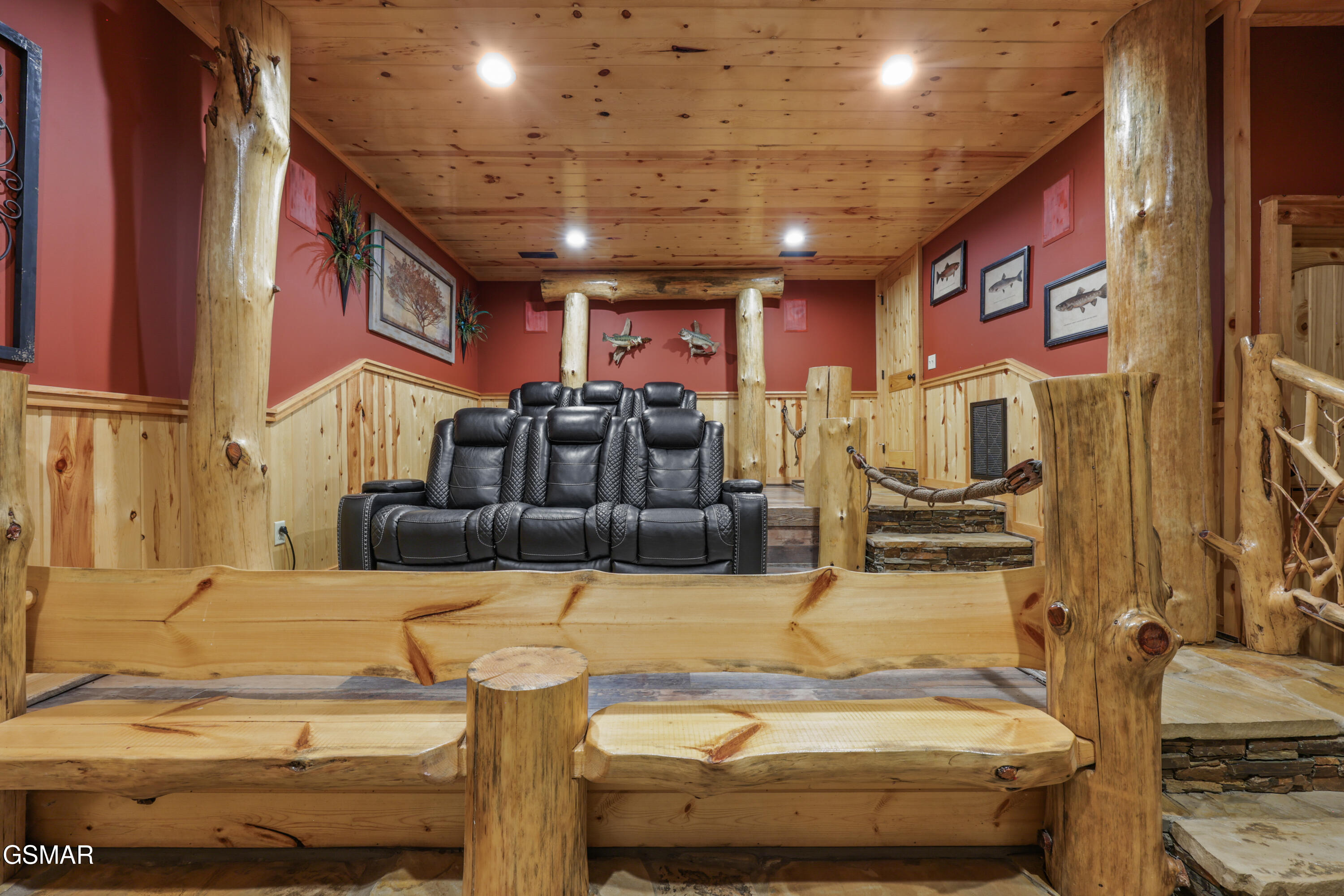 1960 E Mountain Way Sevierville TN 37876