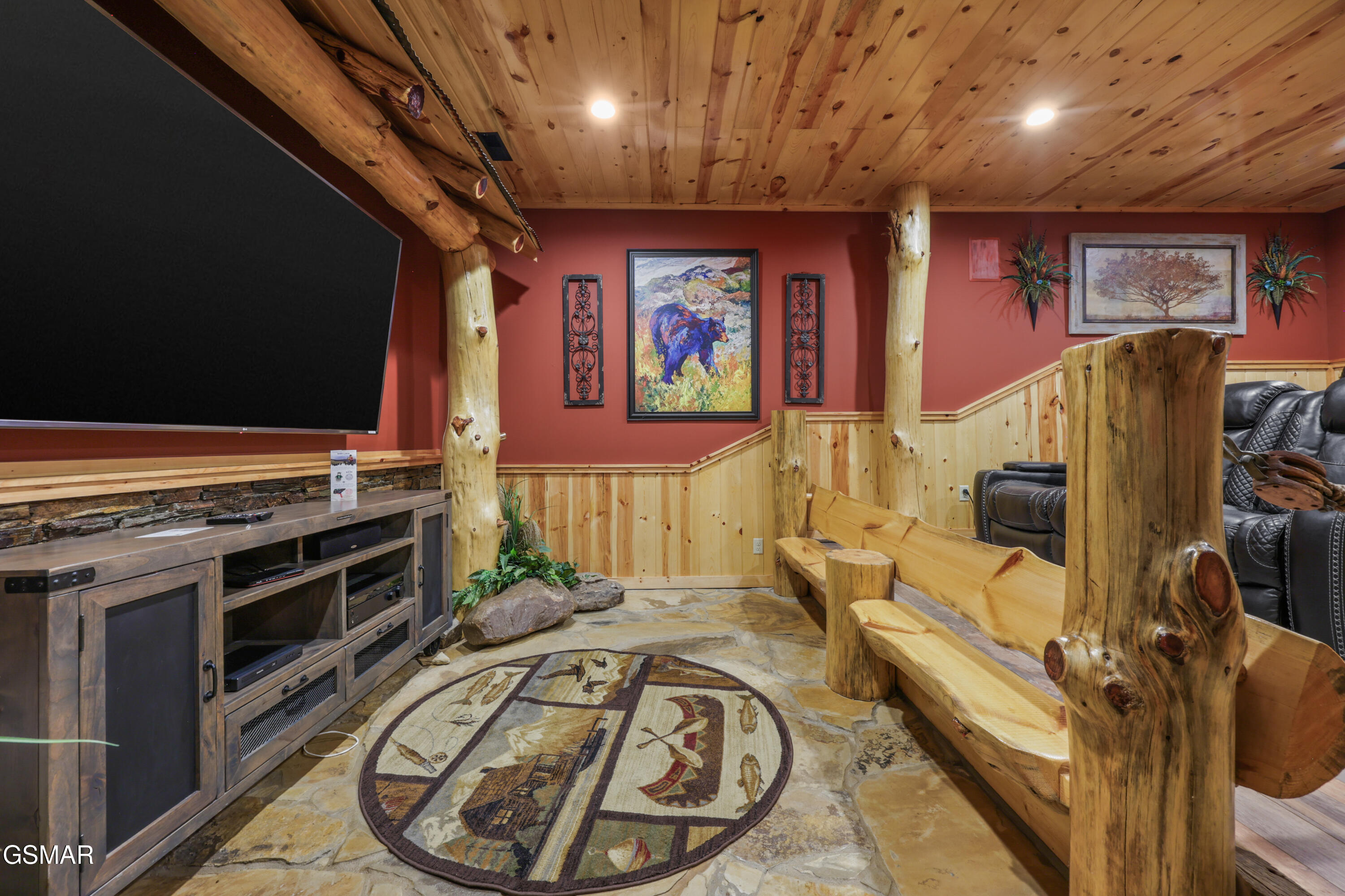 1960 E Mountain Way Sevierville TN 37876
