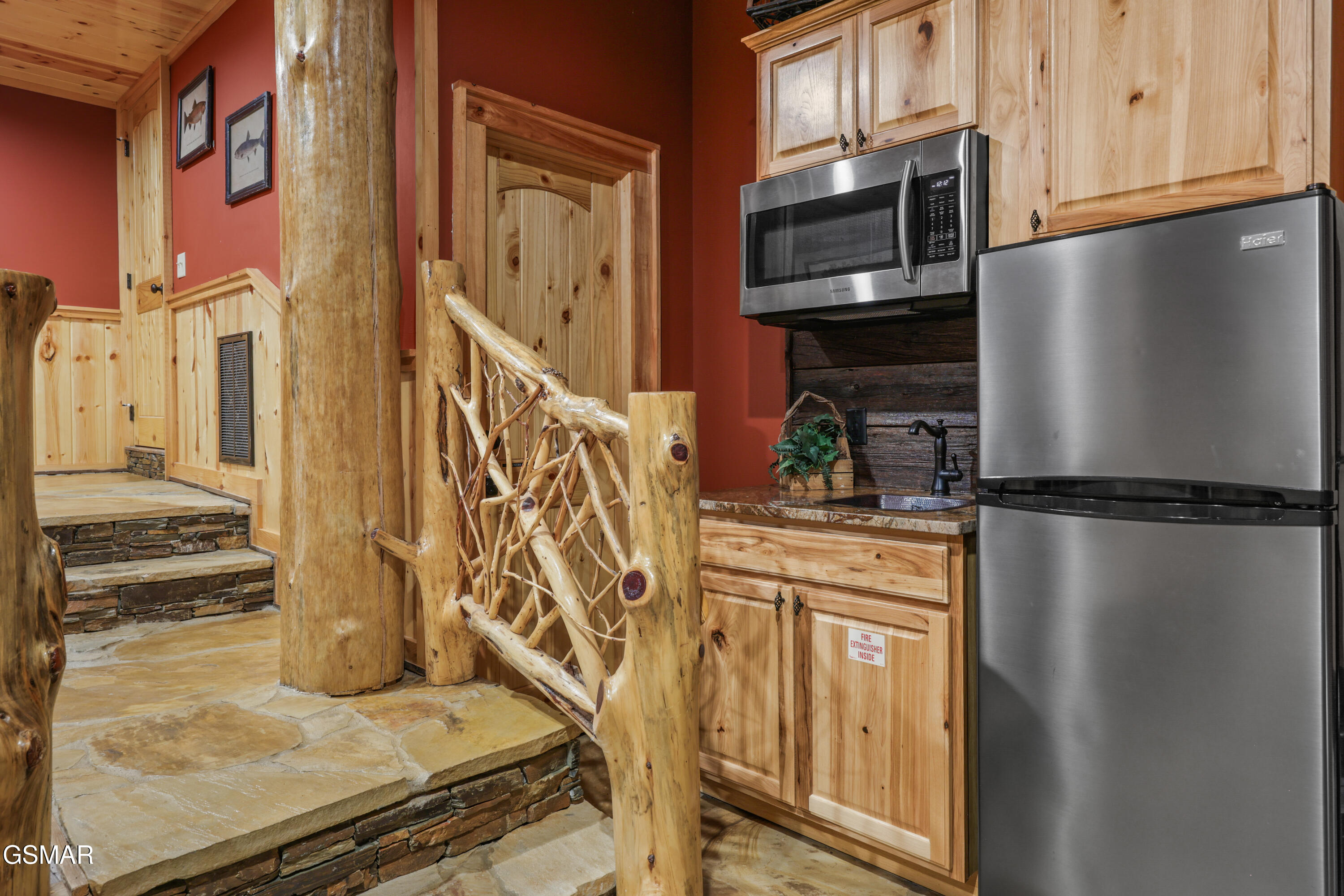 1960 E Mountain Way Sevierville TN 37876