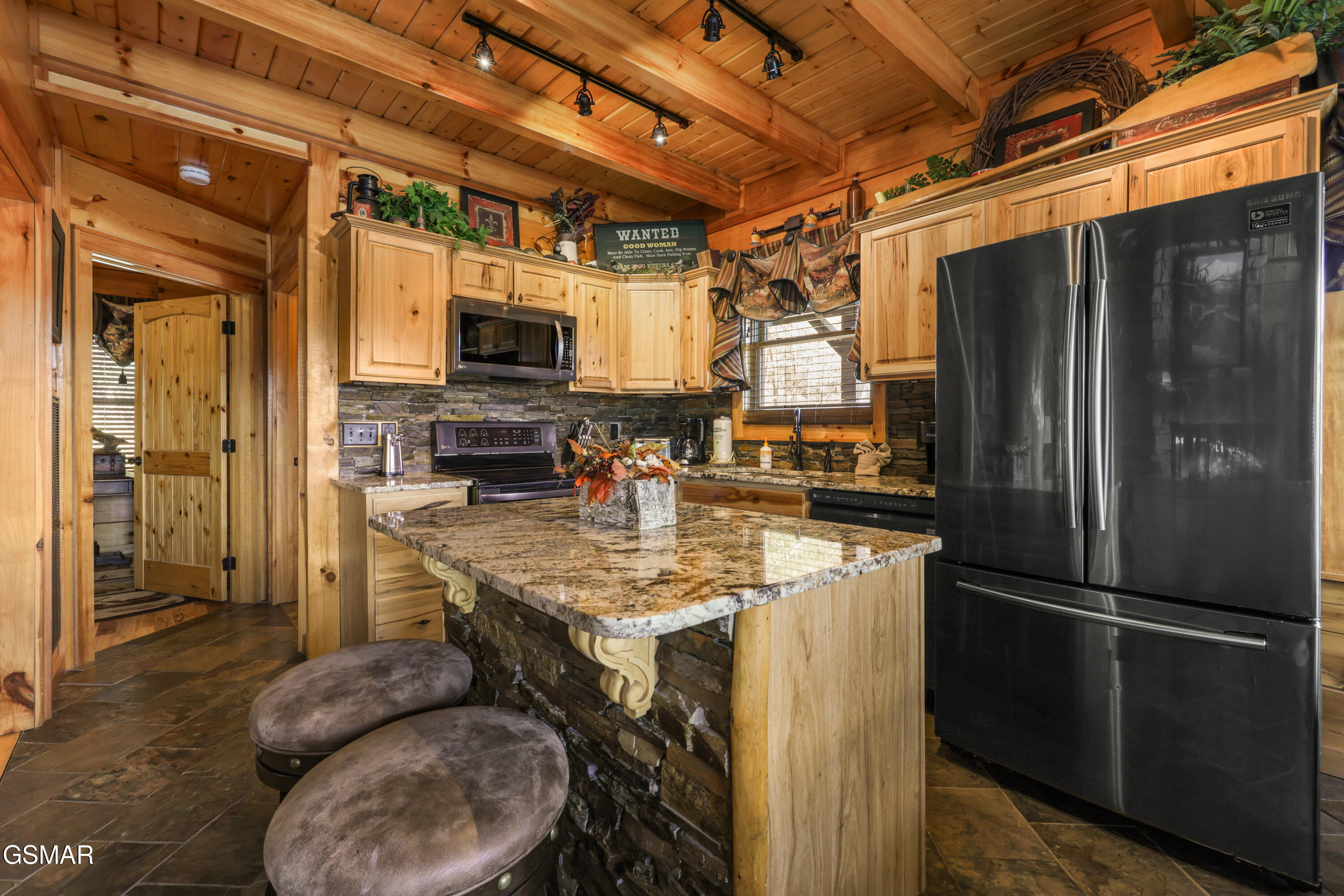 1960 E Mountain Way Sevierville TN 37876