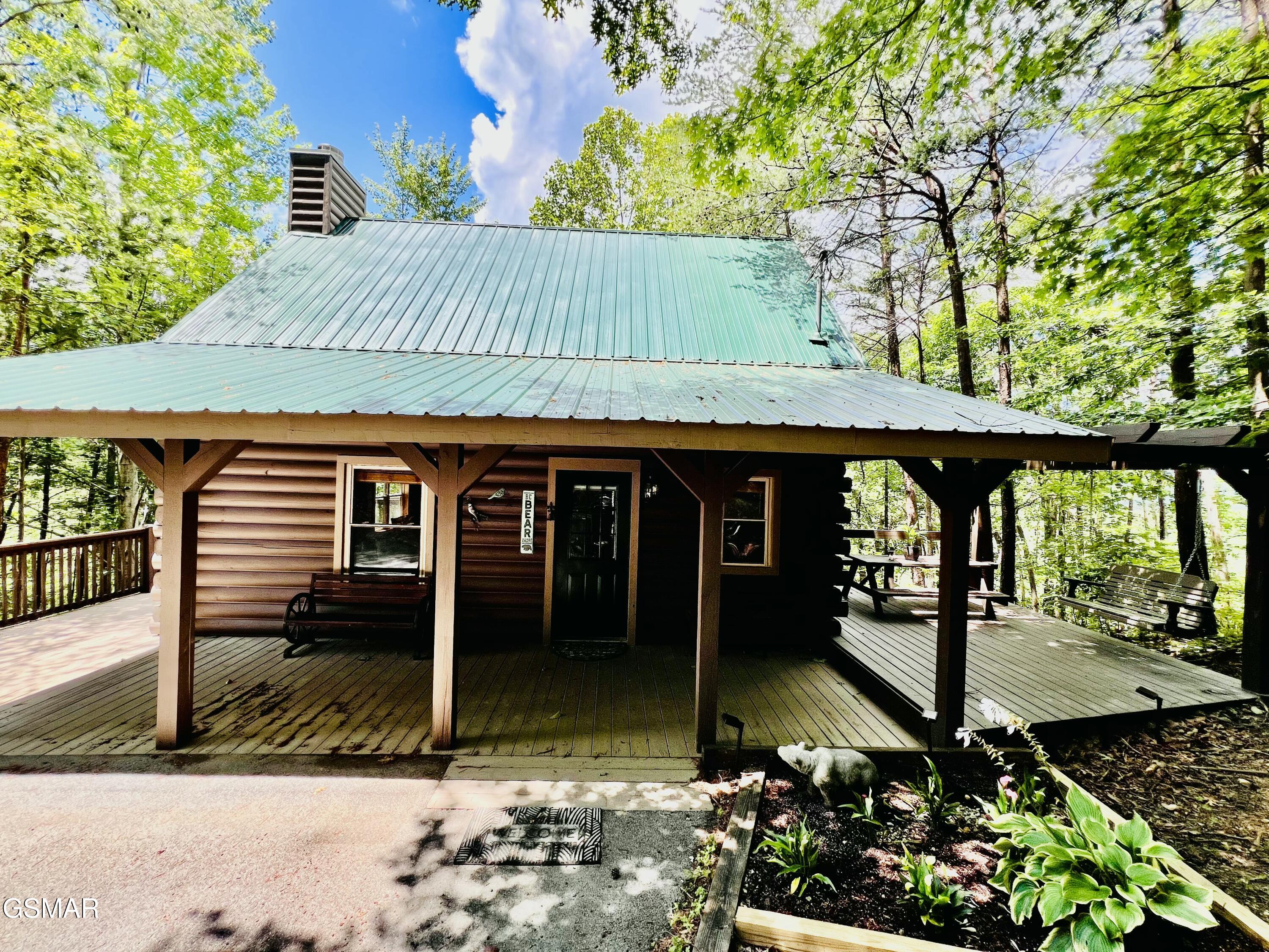 2527 Raccoon Hollow Way Sevierville TN 37862