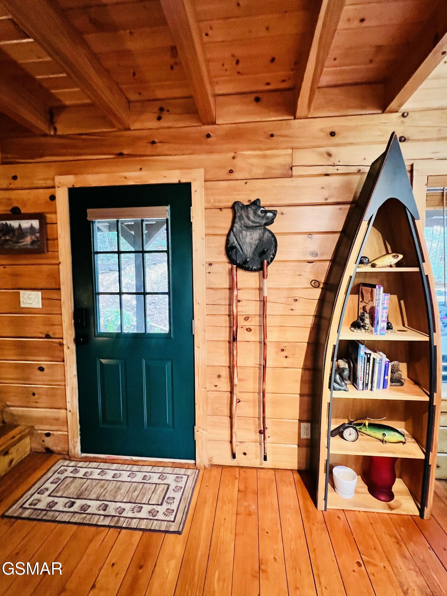 2527 Raccoon Hollow Way Sevierville TN 37862