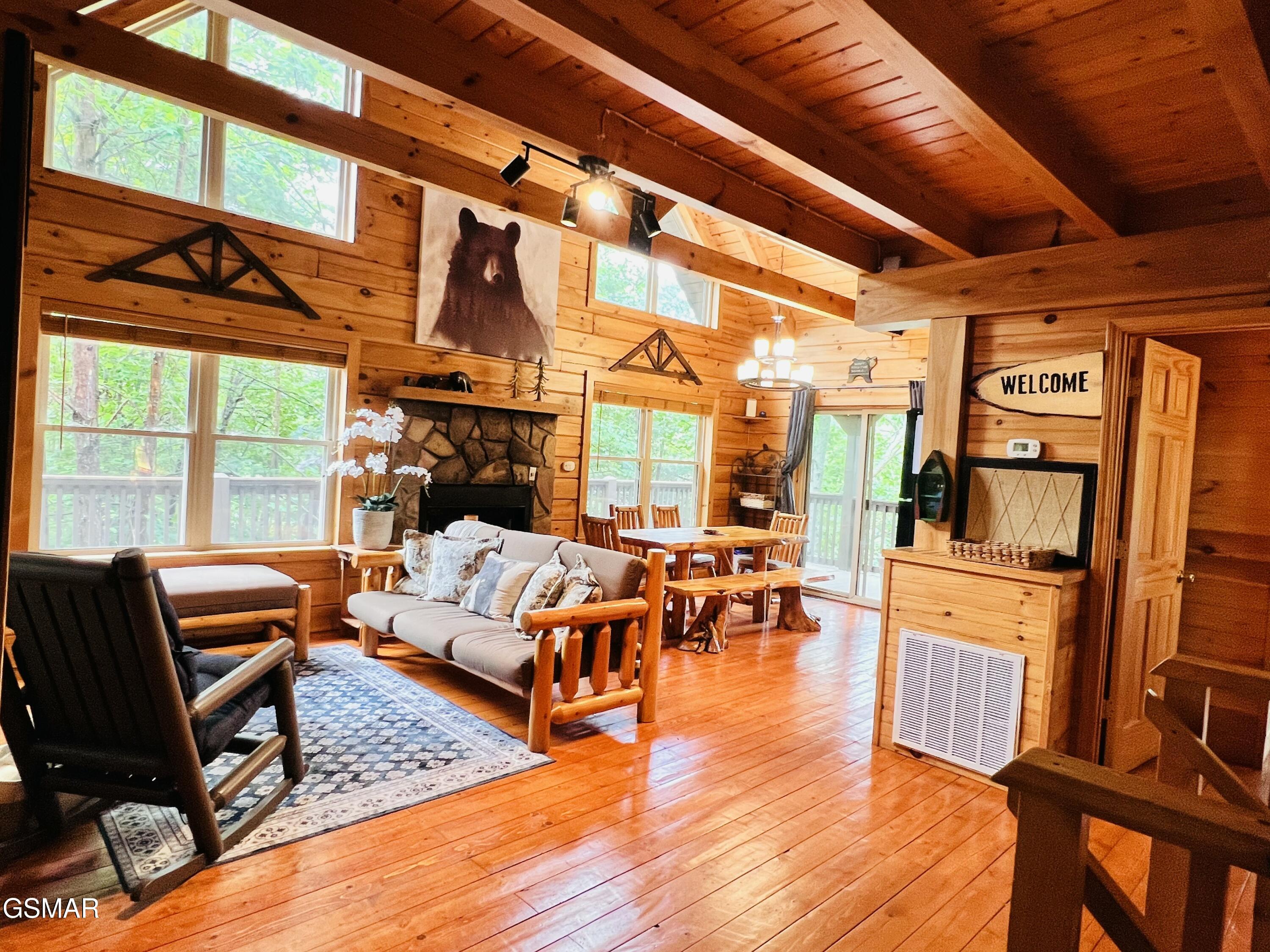 2527 Raccoon Hollow Way Sevierville TN 37862