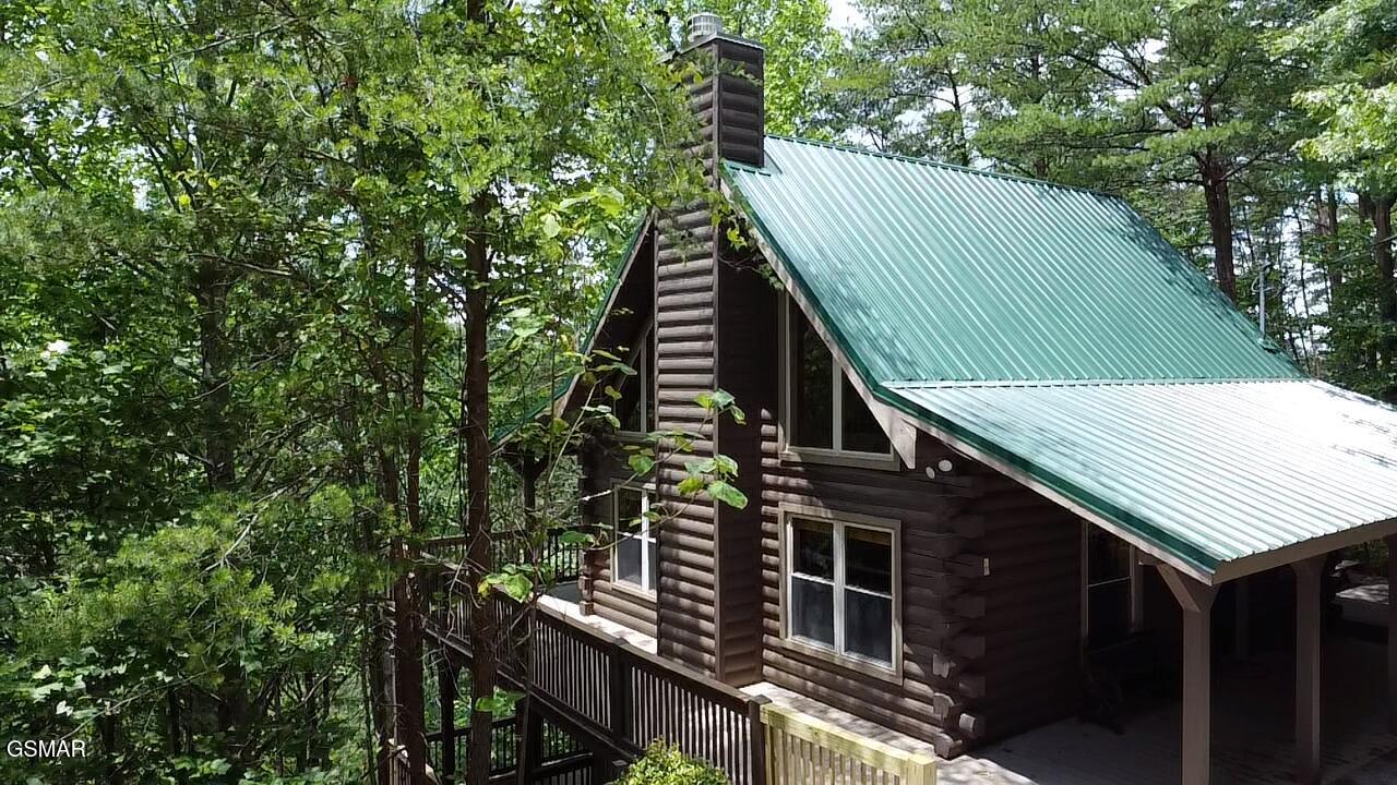 2527 Raccoon Hollow Way Sevierville TN 37862