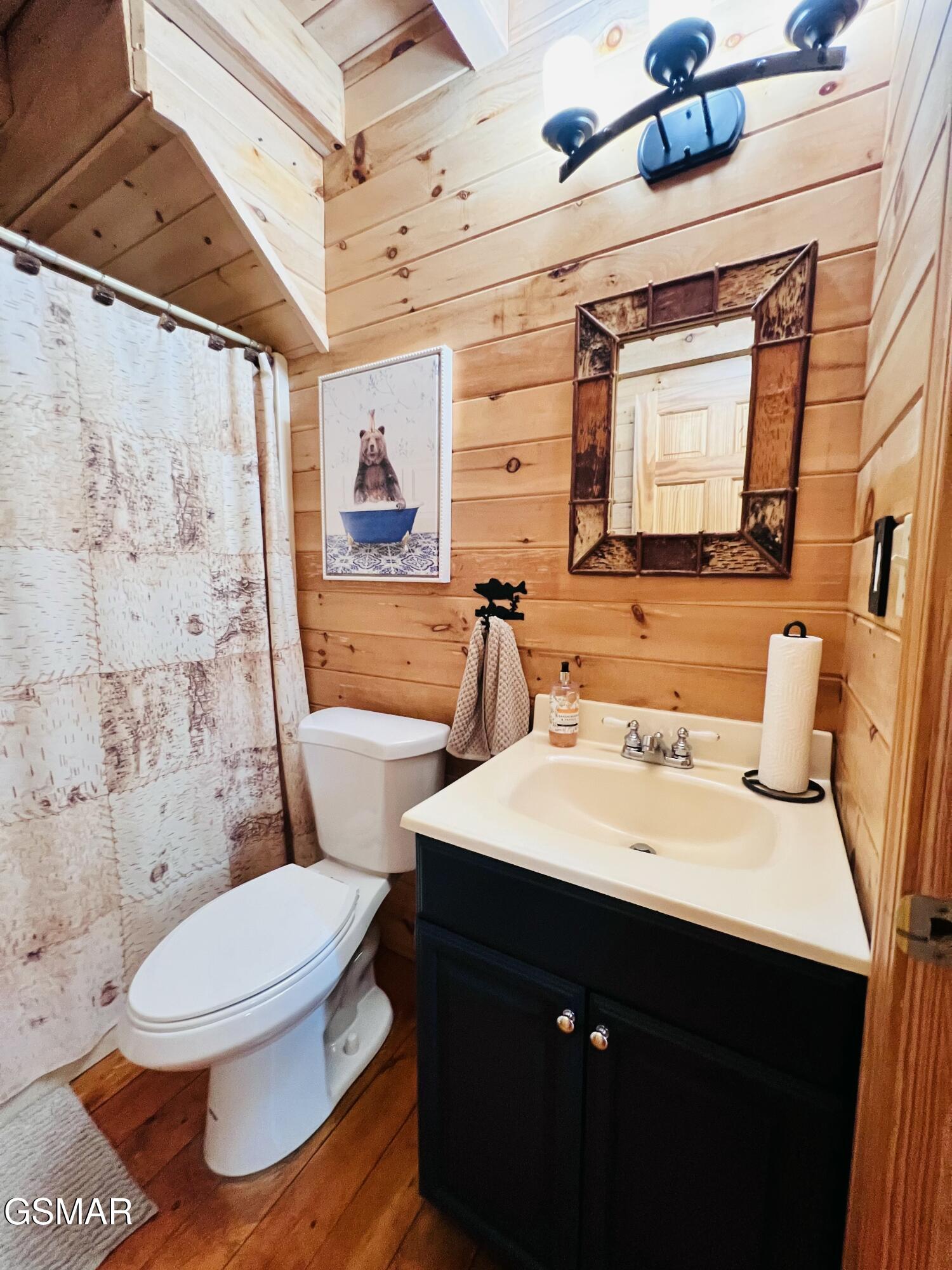 2527 Raccoon Hollow Way Sevierville TN 37862