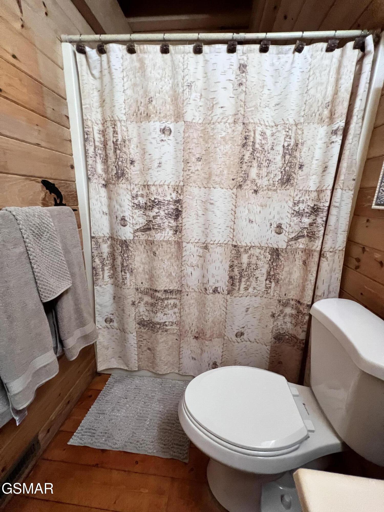 2527 Raccoon Hollow Way Sevierville TN 37862