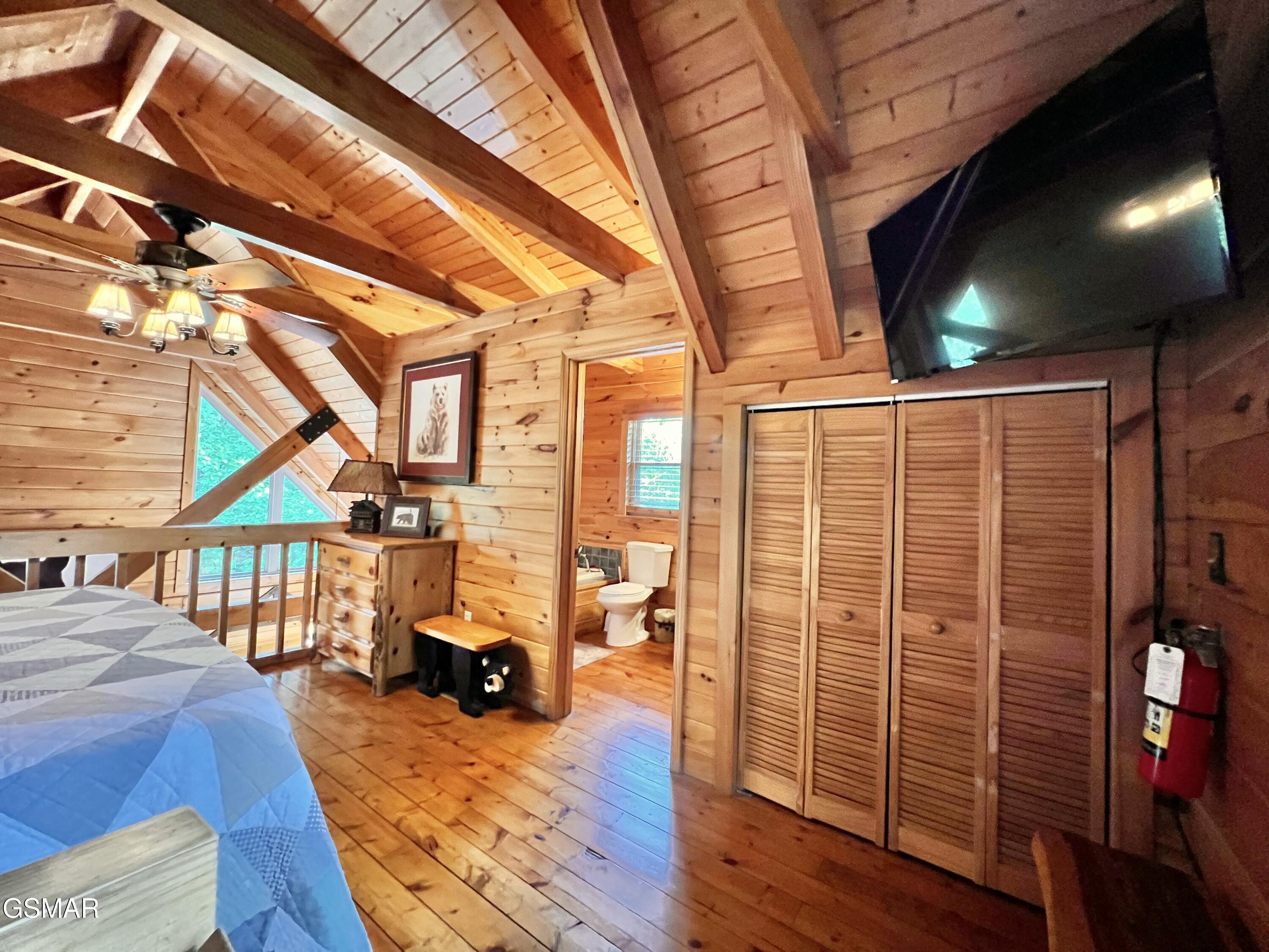 2527 Raccoon Hollow Way Sevierville TN 37862