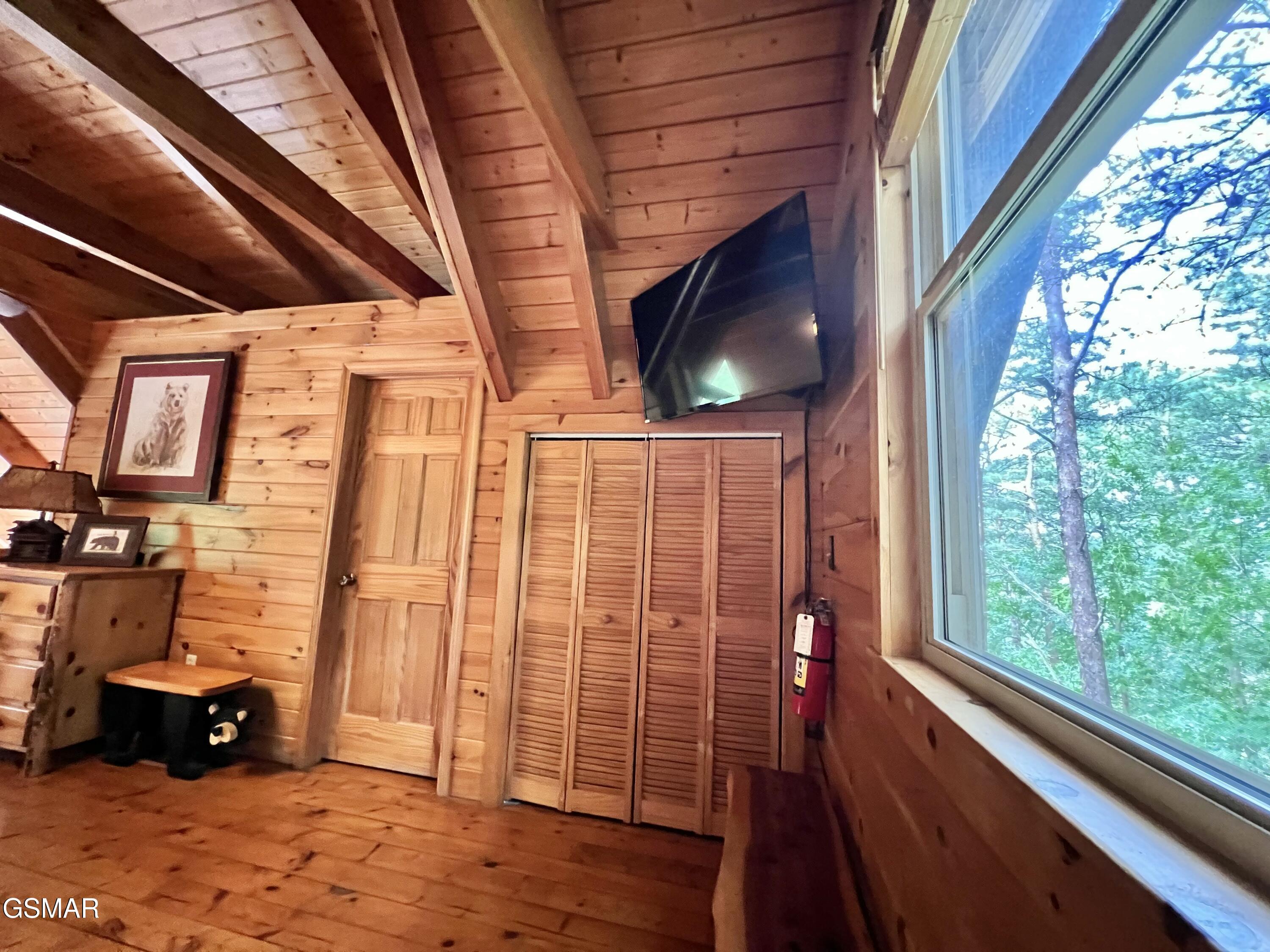 2527 Raccoon Hollow Way Sevierville TN 37862