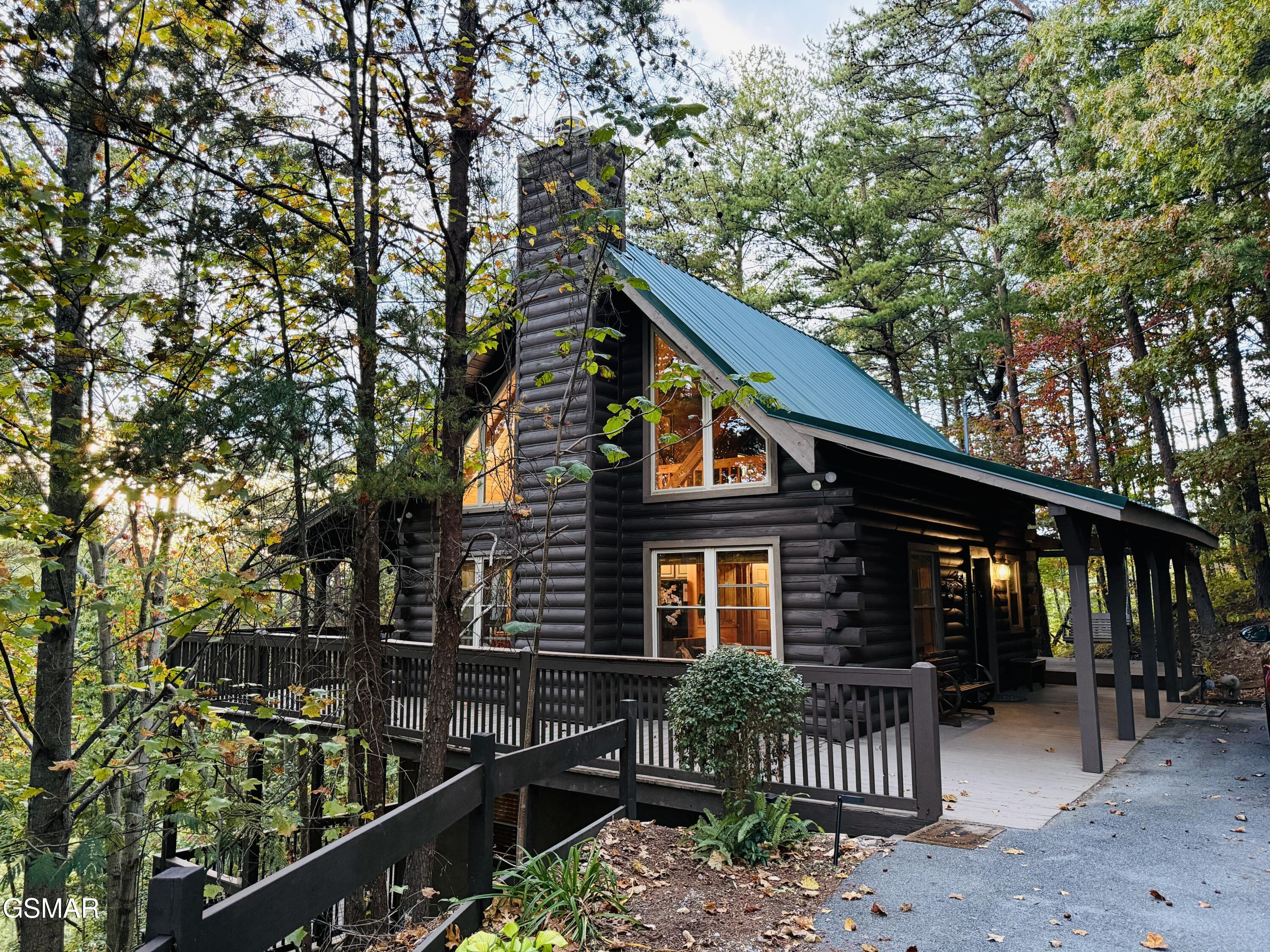 2527 Raccoon Hollow Way Sevierville TN 37862