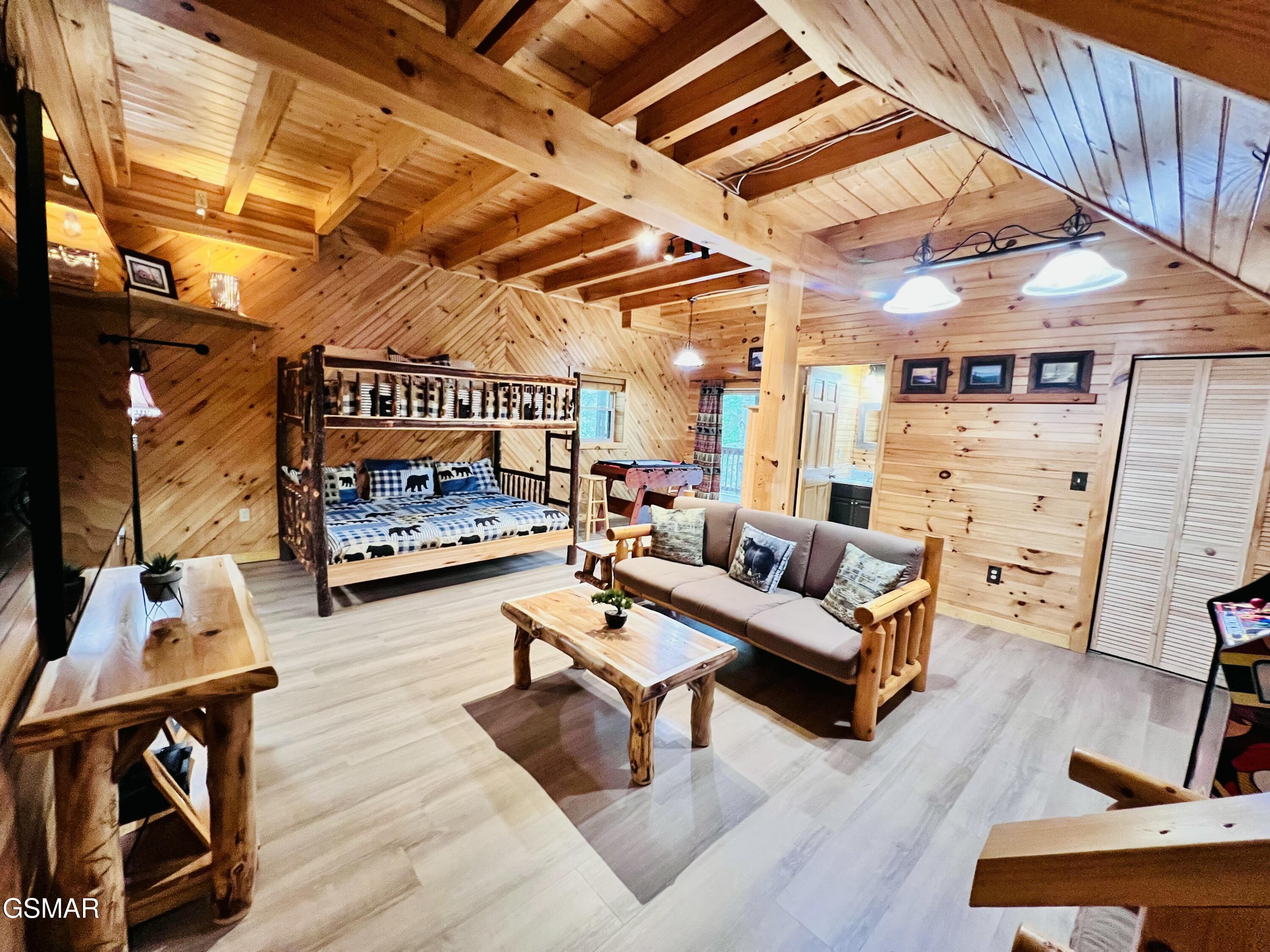 2527 Raccoon Hollow Way Sevierville TN 37862