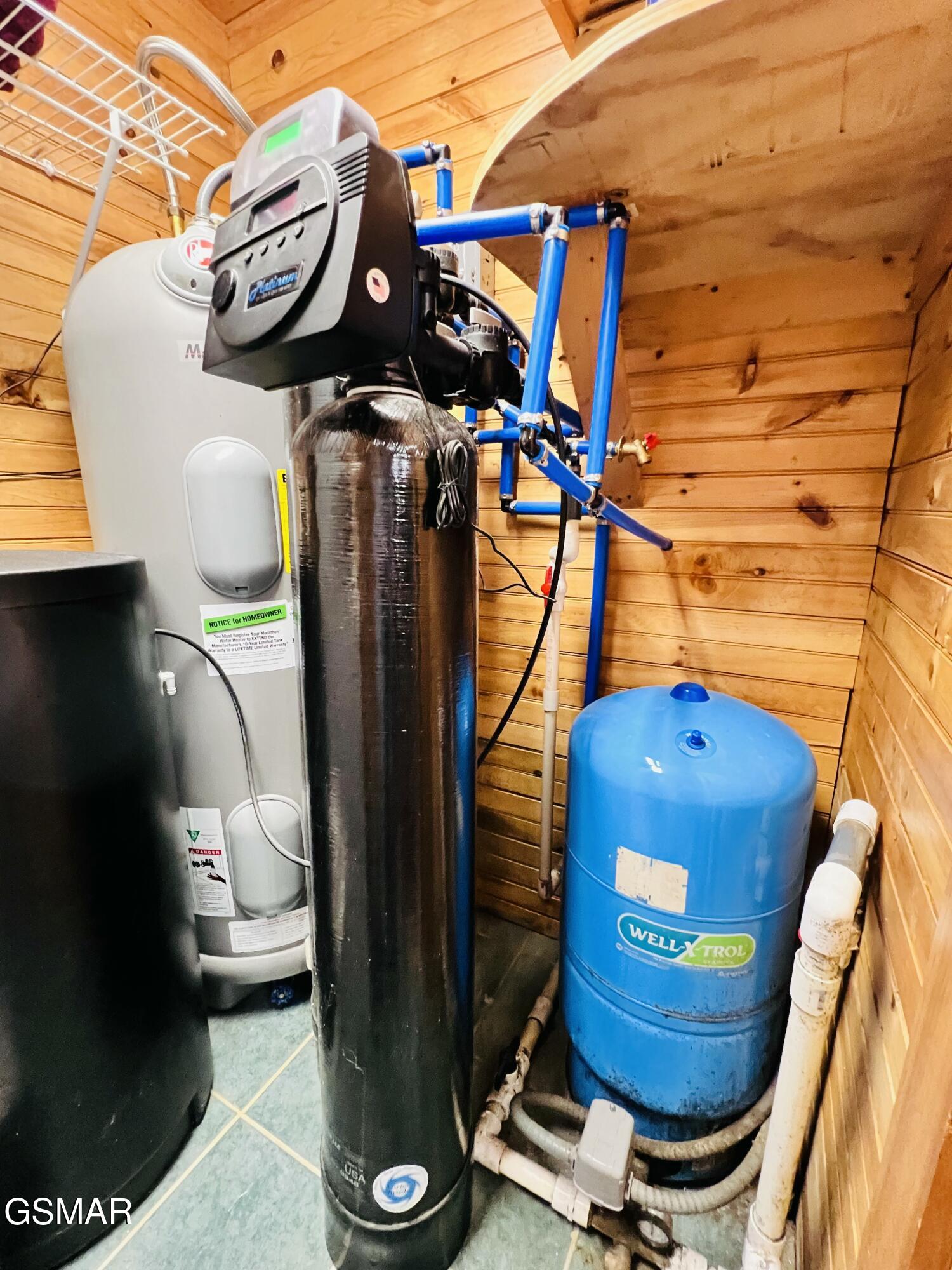 2527 Raccoon Hollow Way Sevierville TN 37862