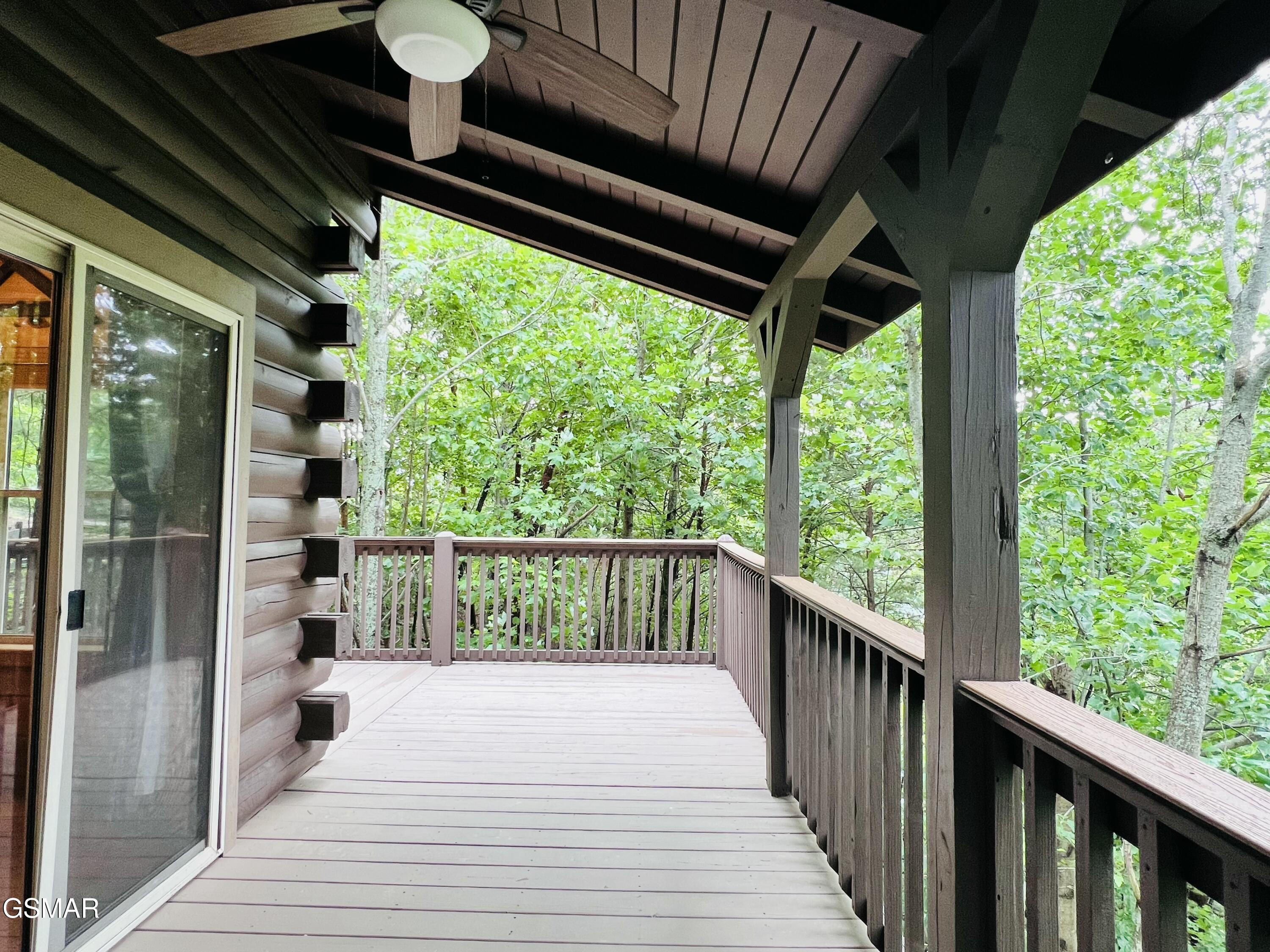 2527 Raccoon Hollow Way Sevierville TN 37862