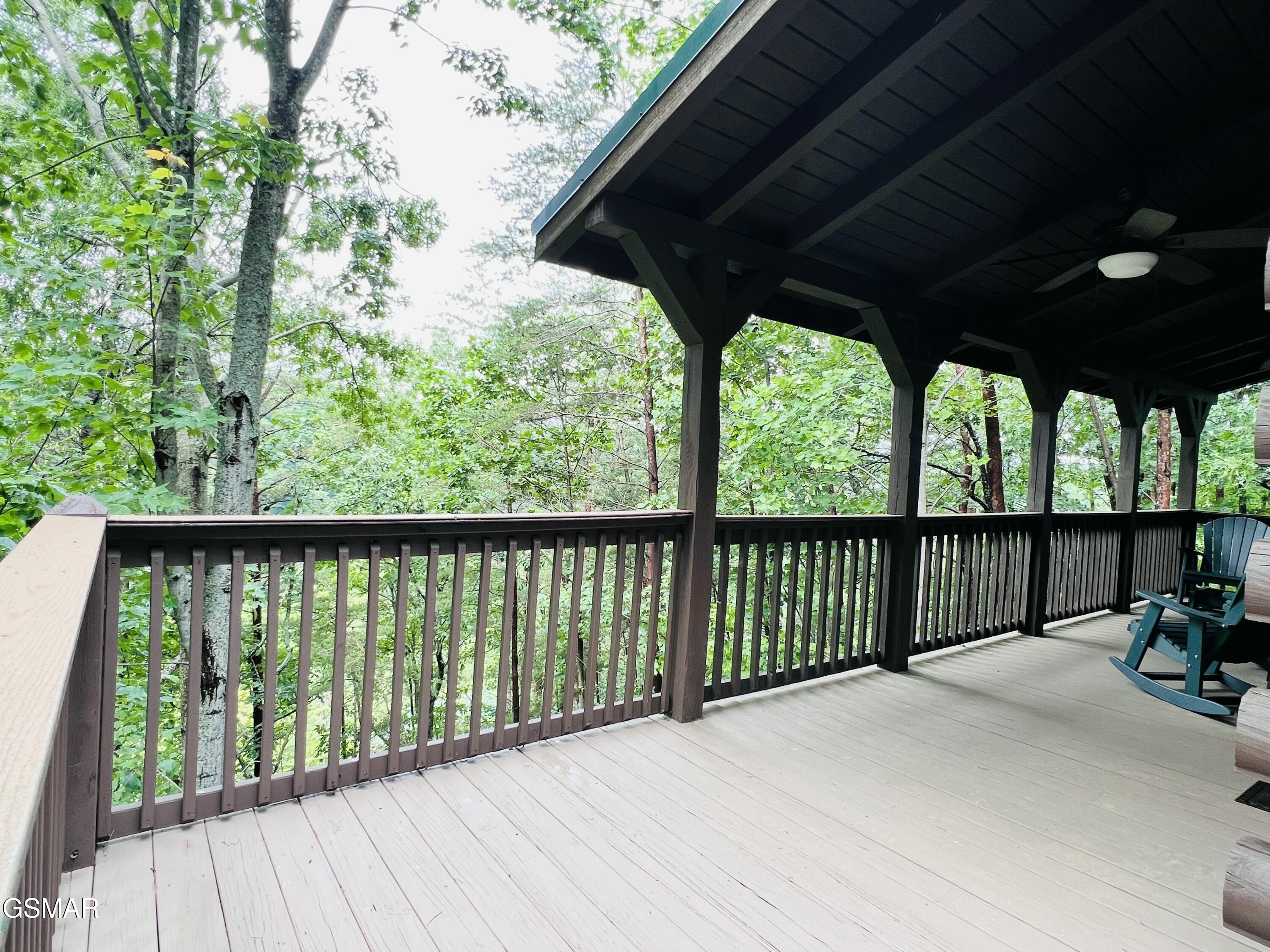 2527 Raccoon Hollow Way Sevierville TN 37862