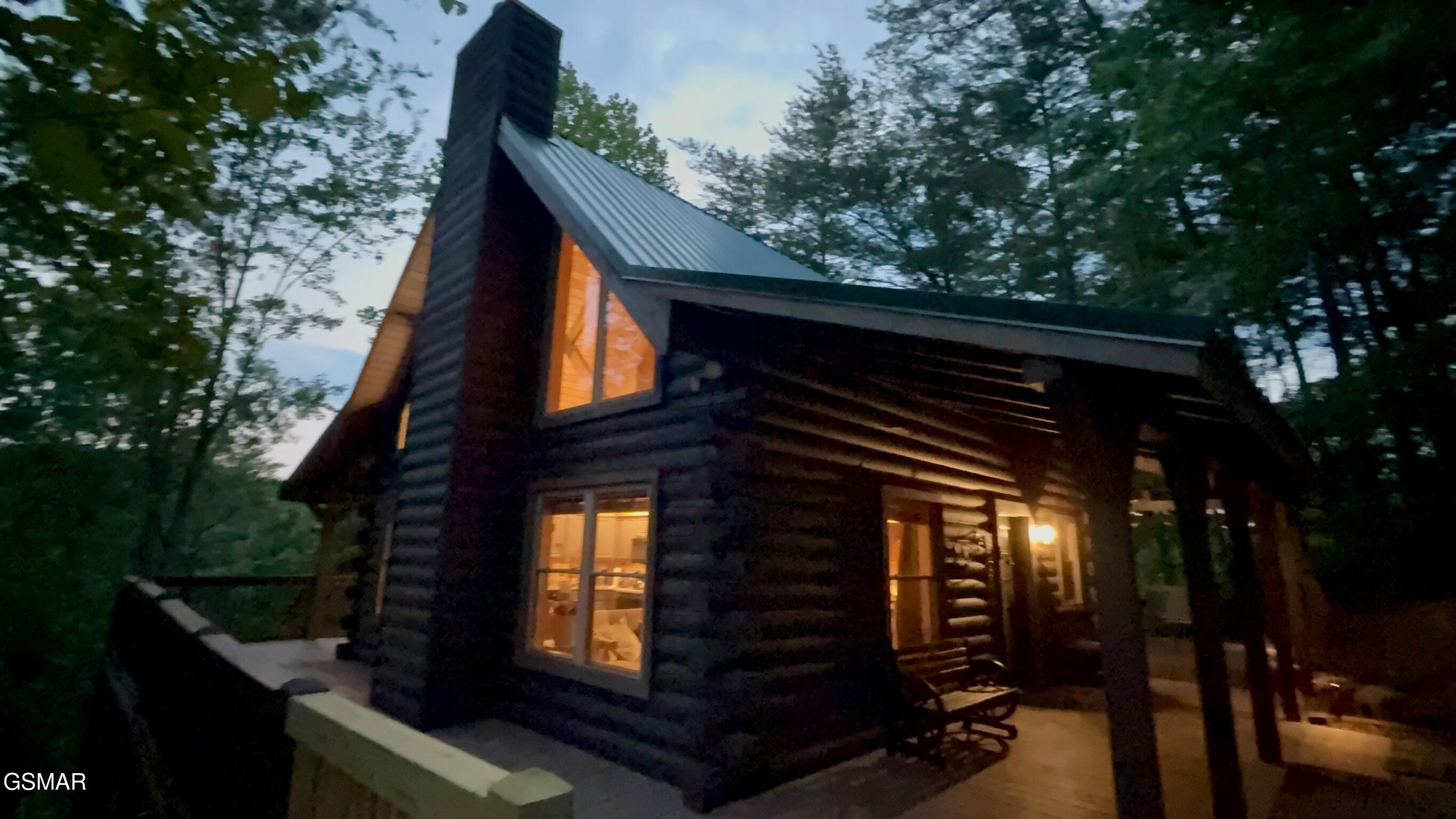 2527 Raccoon Hollow Way Sevierville TN 37862