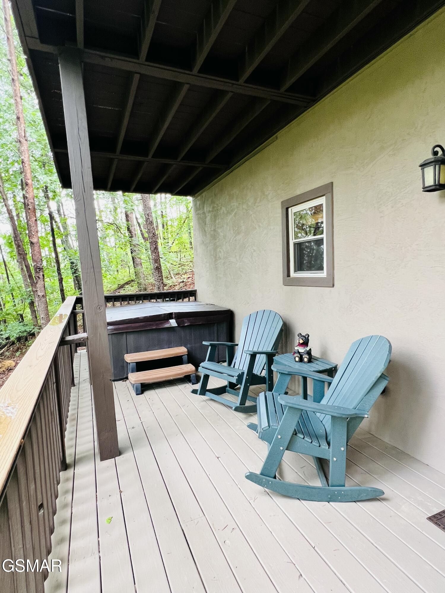 2527 Raccoon Hollow Way Sevierville TN 37862