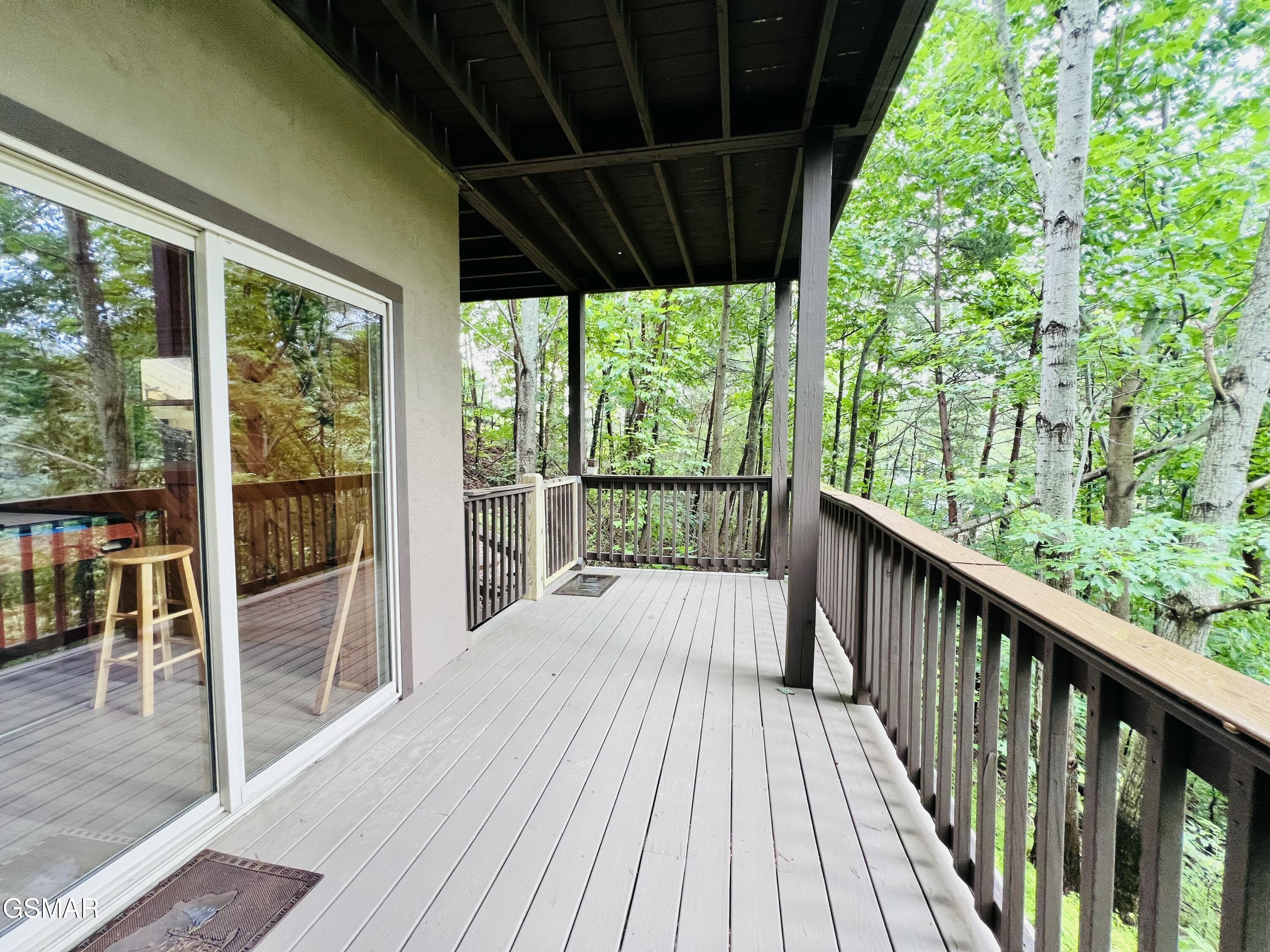 2527 Raccoon Hollow Way Sevierville TN 37862