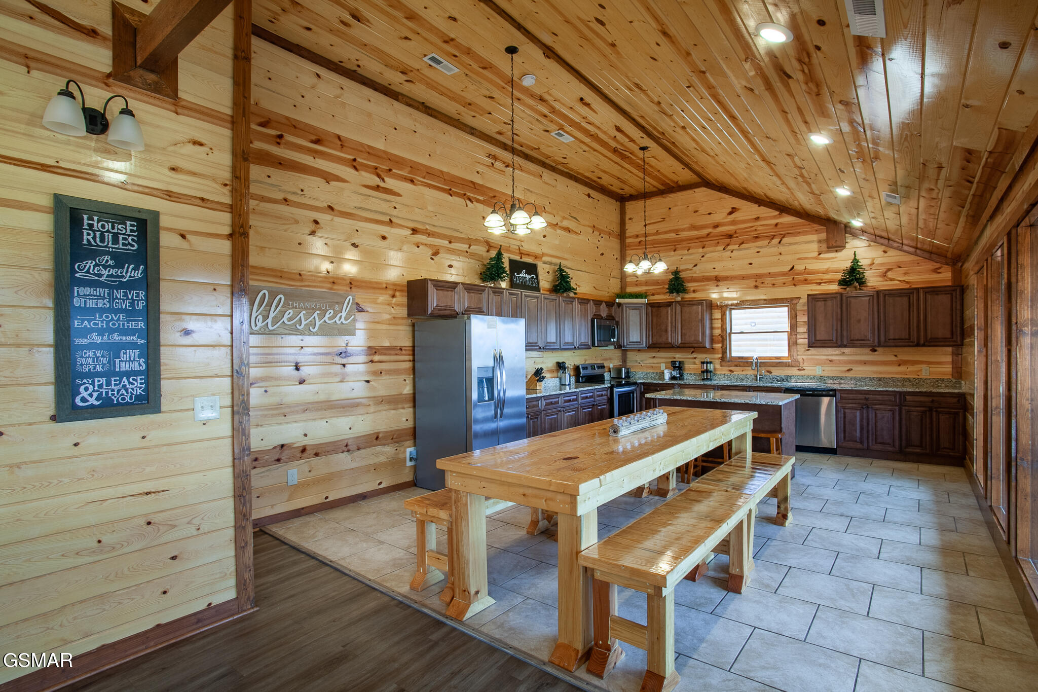 3708 Tilda Hilltop Way Sevierville TN 37862