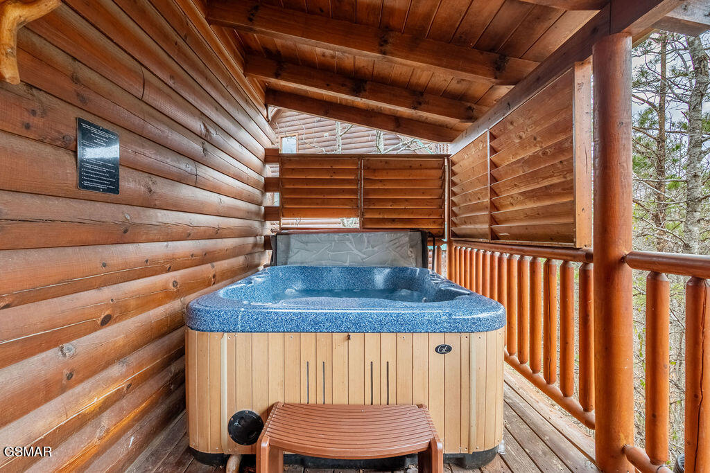 3306 Kestrel Way Pigeon Forge TN 37863