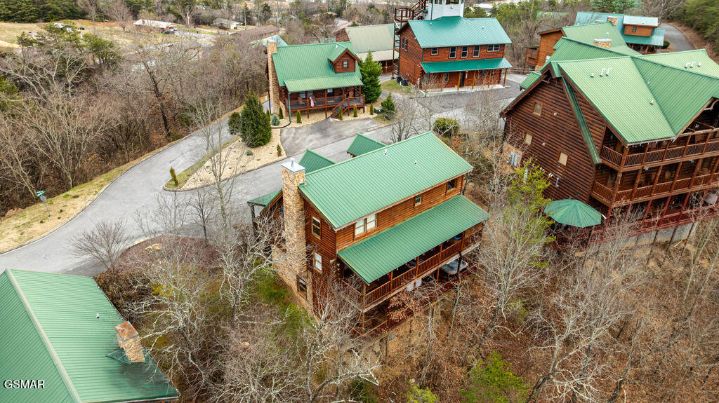 3306 Kestrel Way Pigeon Forge TN 37863