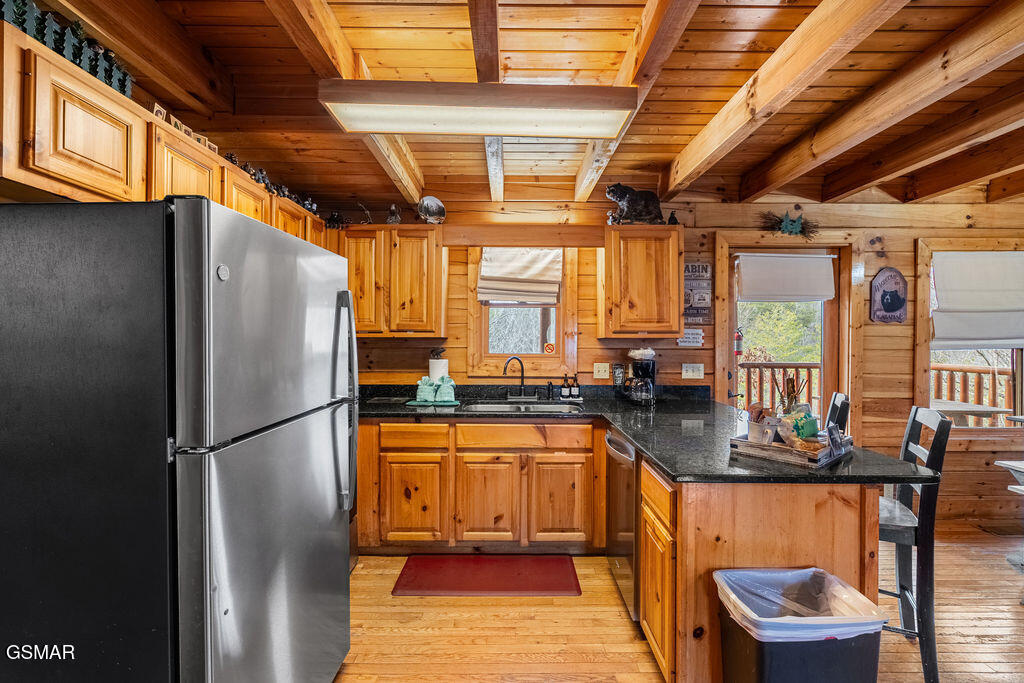 3306 Kestrel Way Pigeon Forge TN 37863