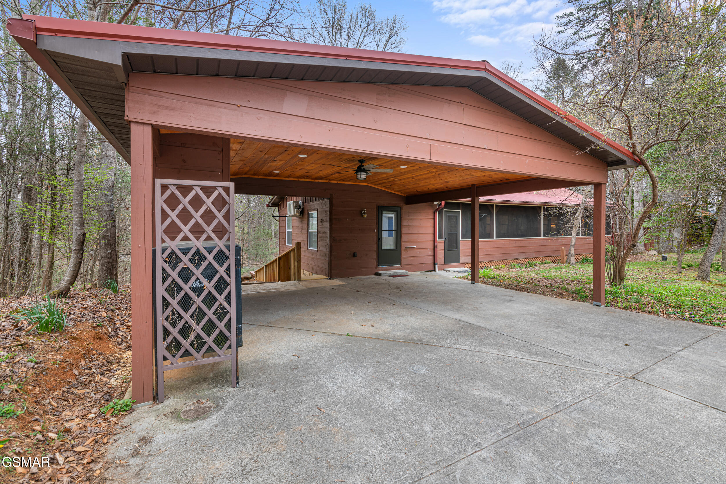 3820 Saddle Brook Way Sevierville TN 37862