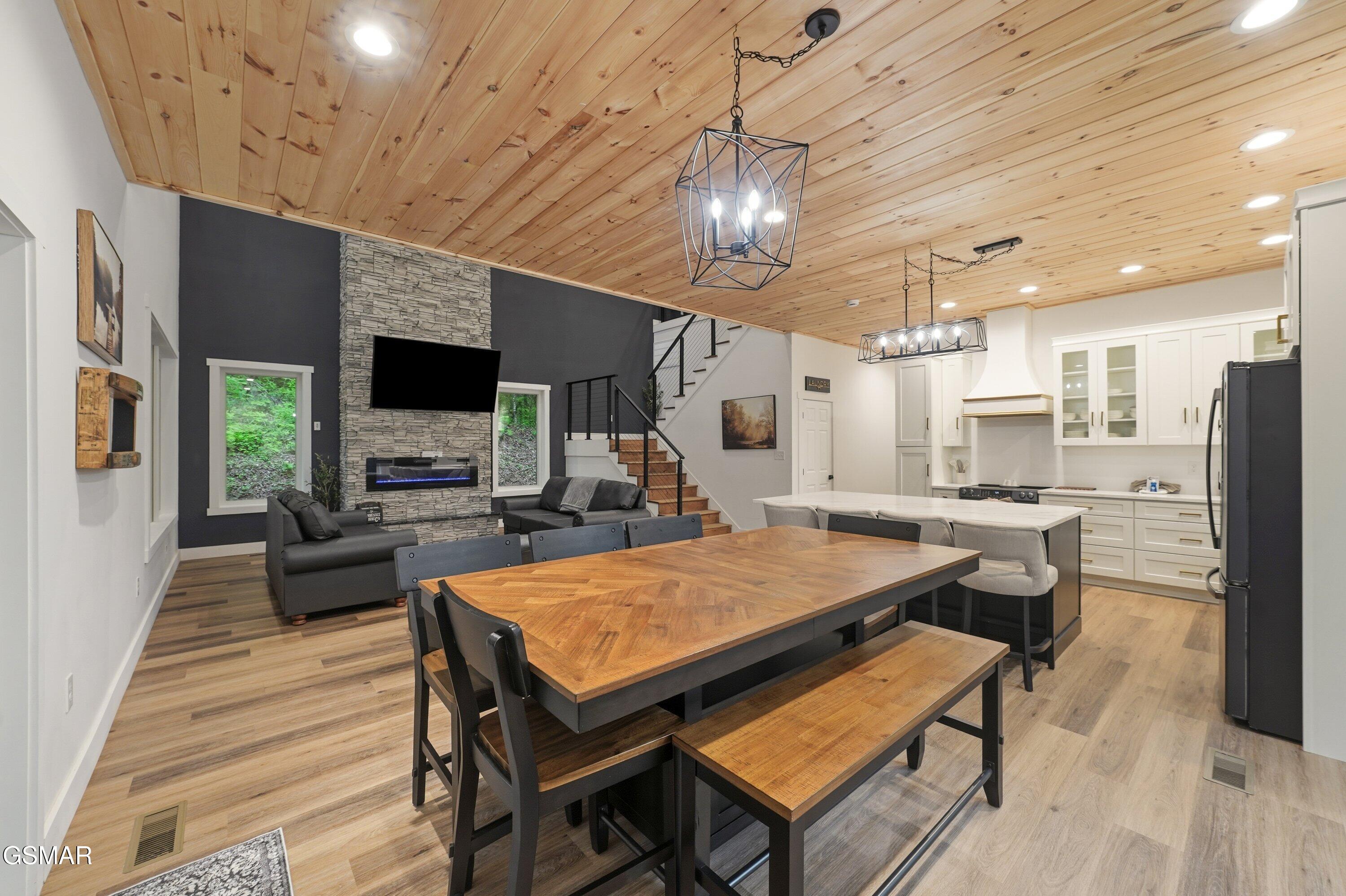 2825 Whisper Creek Lane Sevierville TN 37862