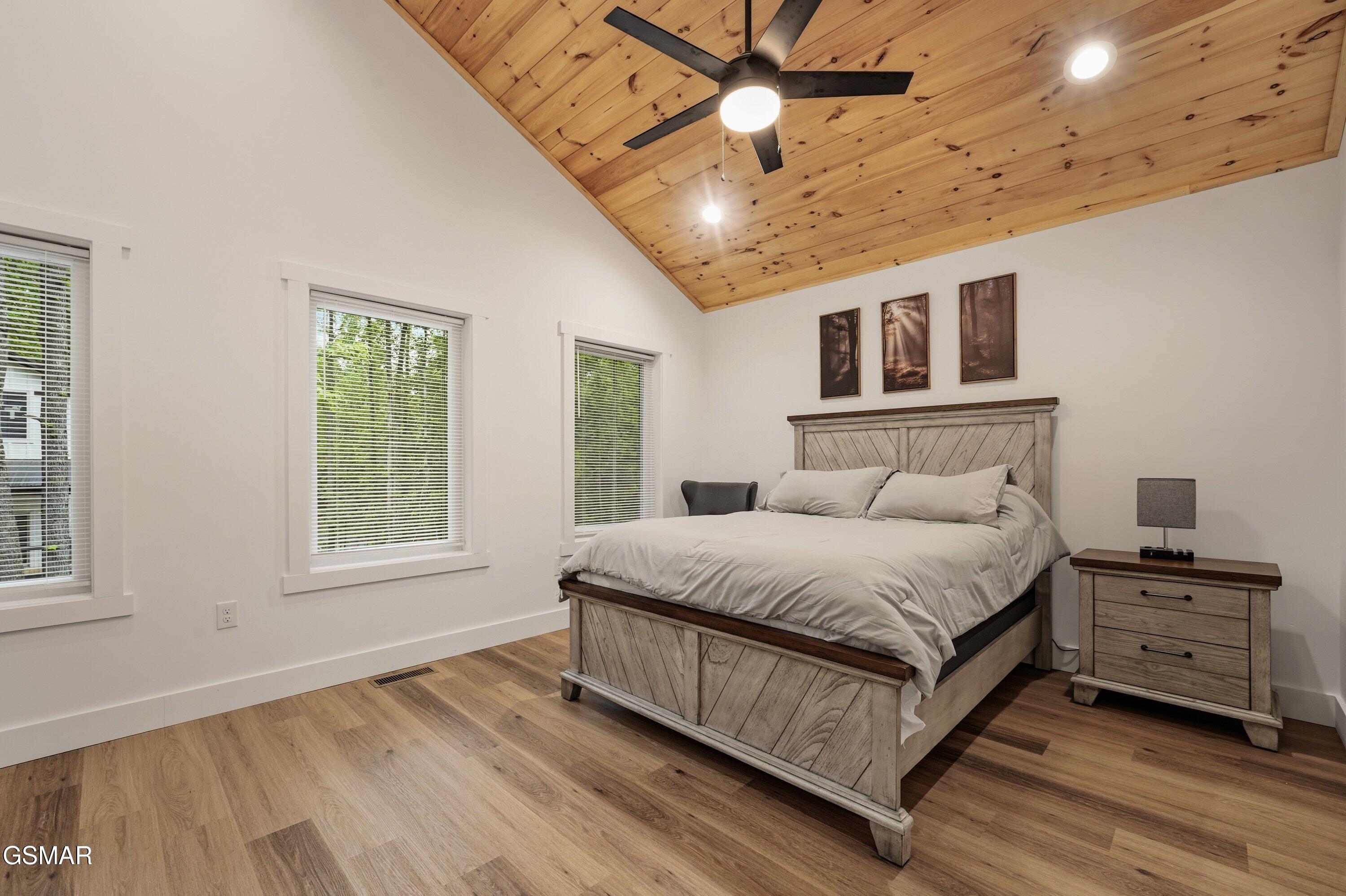 2825 Whisper Creek Lane Sevierville TN 37862