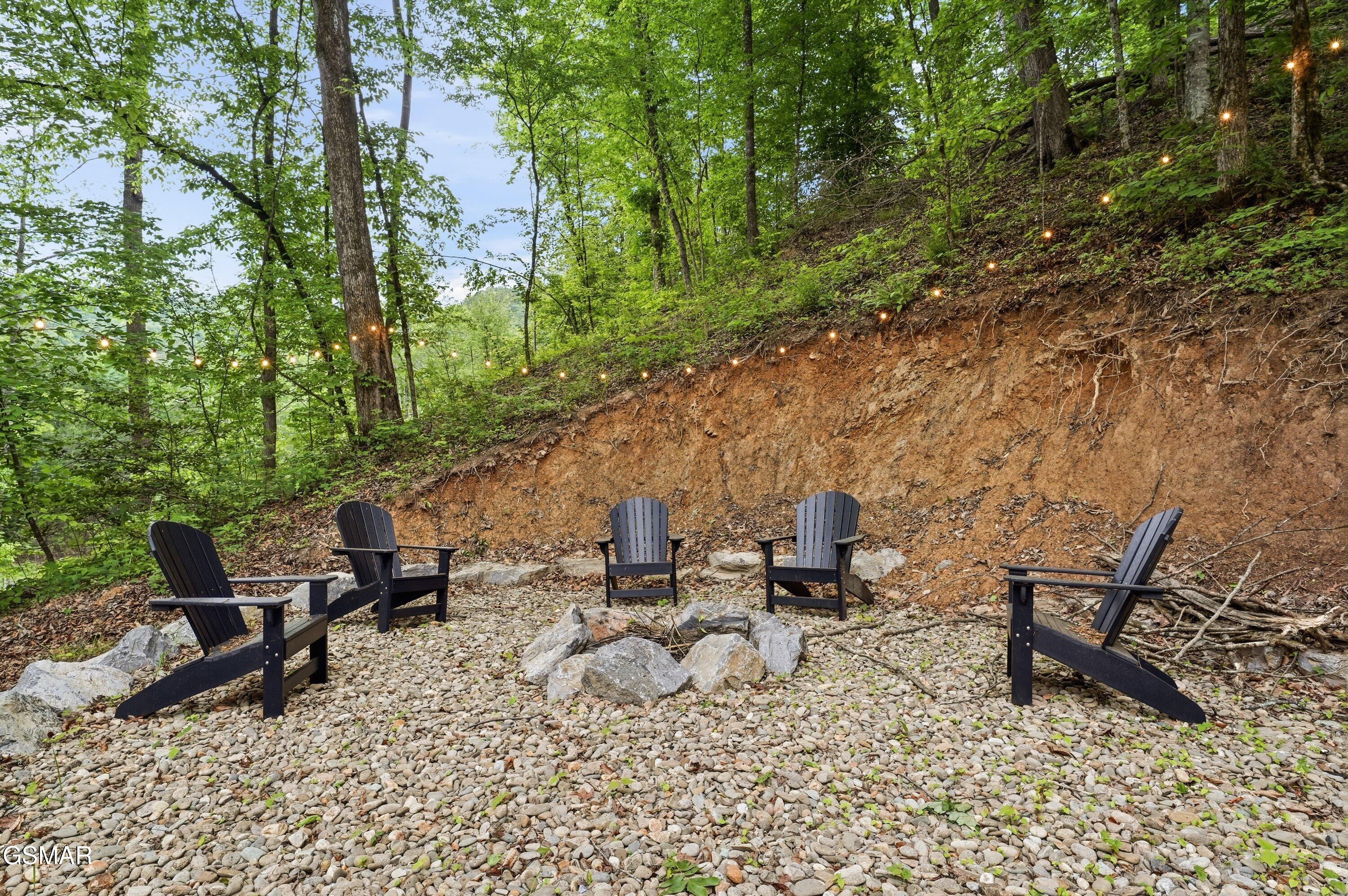 2825 Whisper Creek Lane Sevierville TN 37862