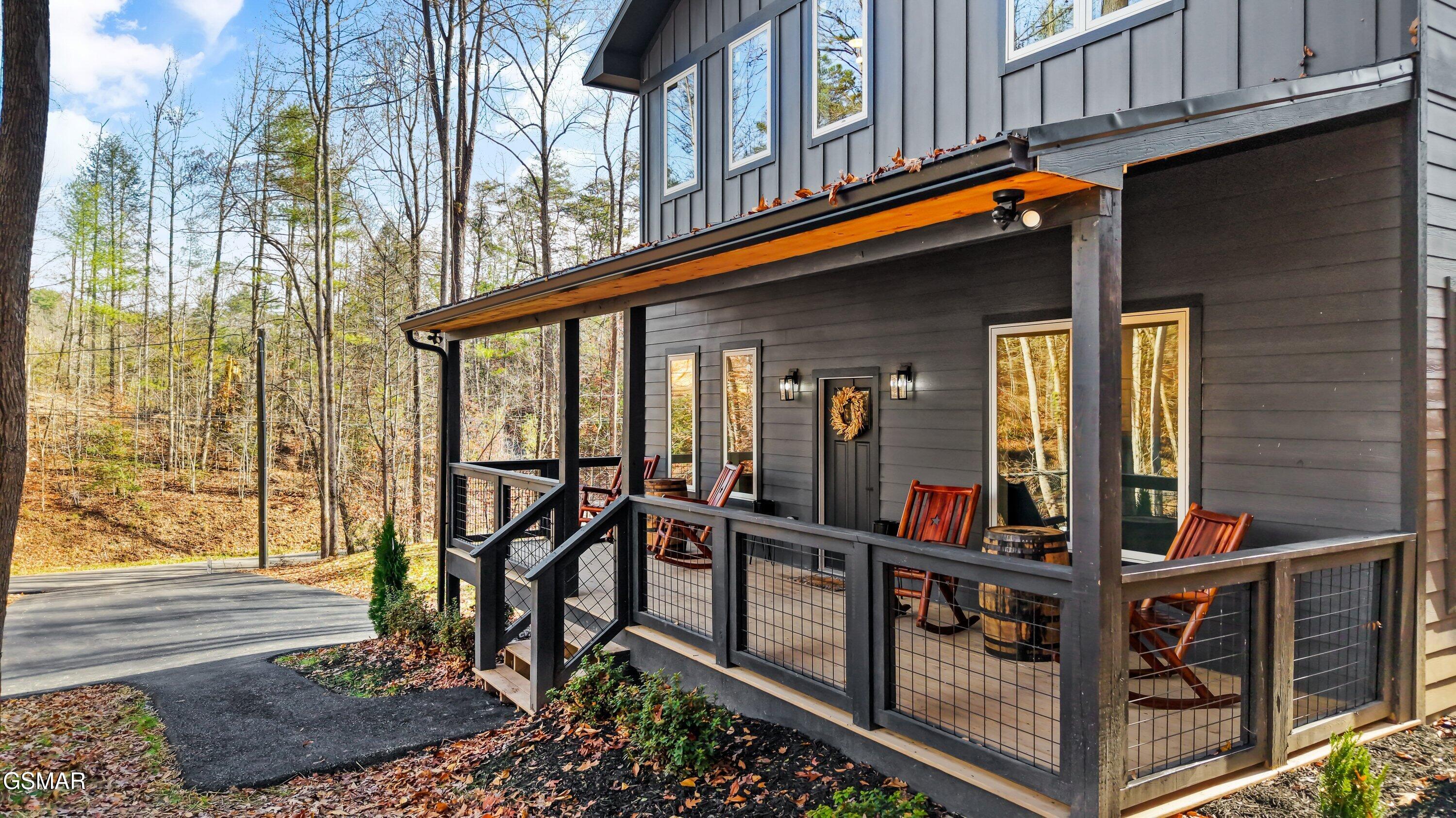 2825 Whisper Creek Lane Sevierville TN 37862