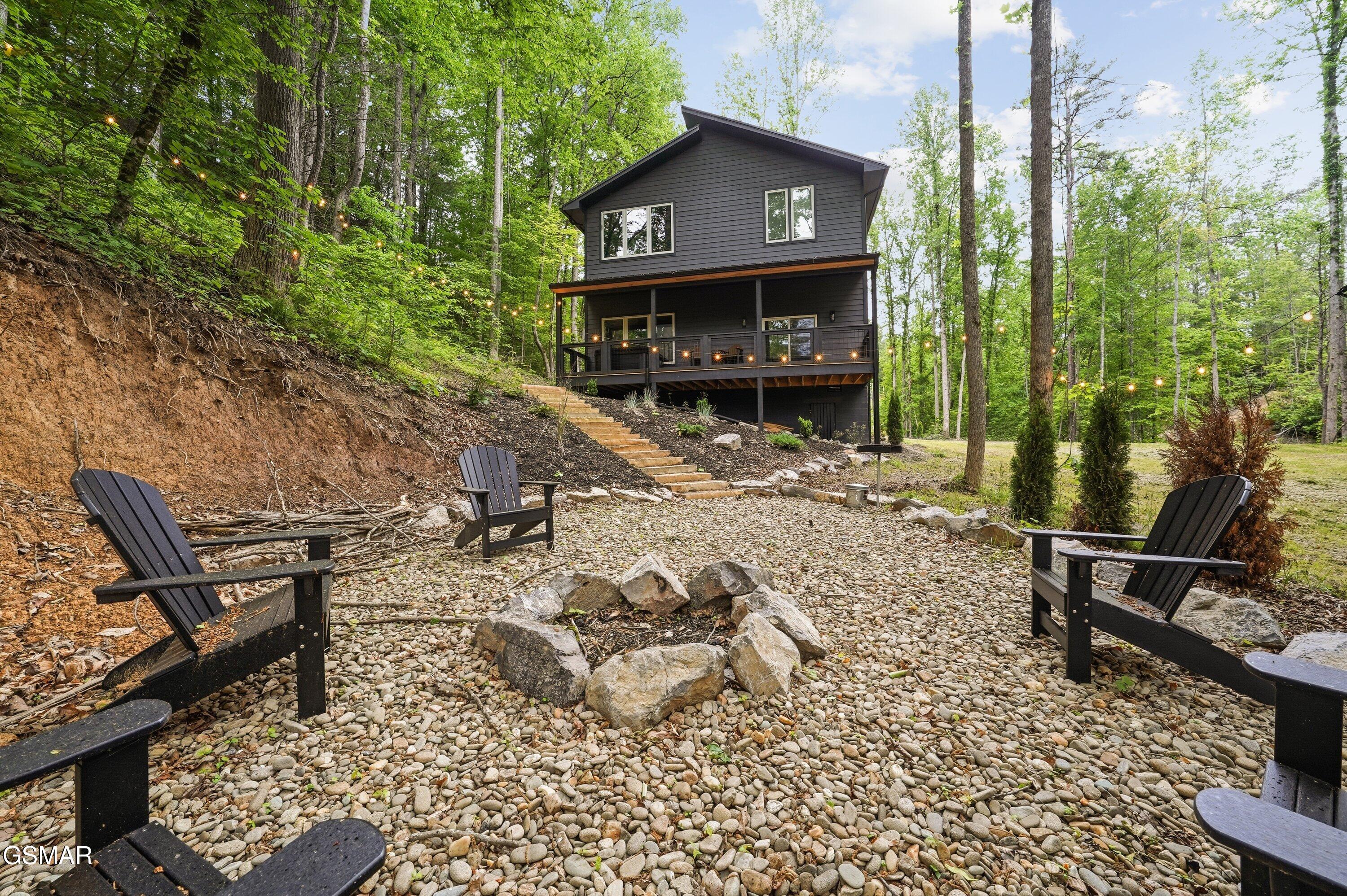 2825 Whisper Creek Lane Sevierville TN 37862