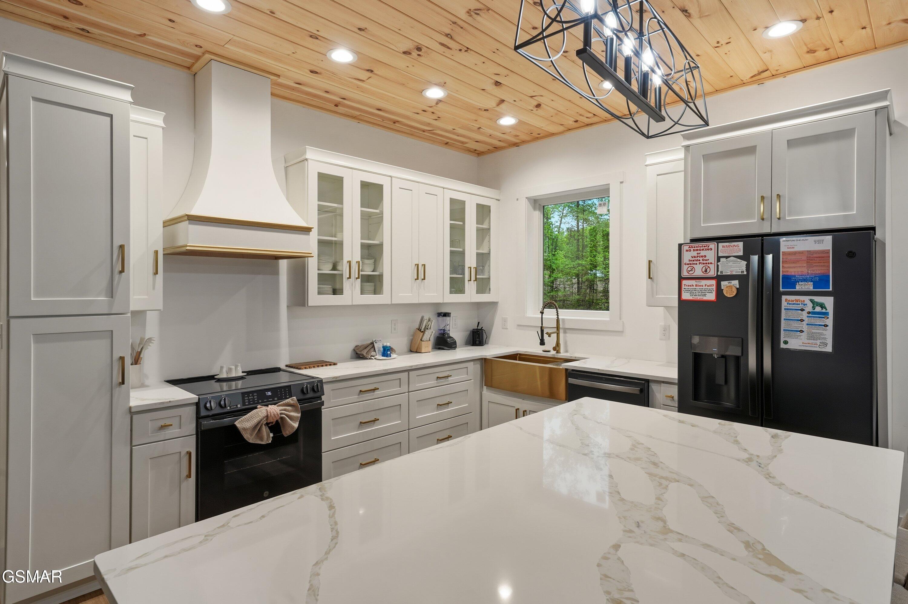 2825 Whisper Creek Lane Sevierville TN 37862