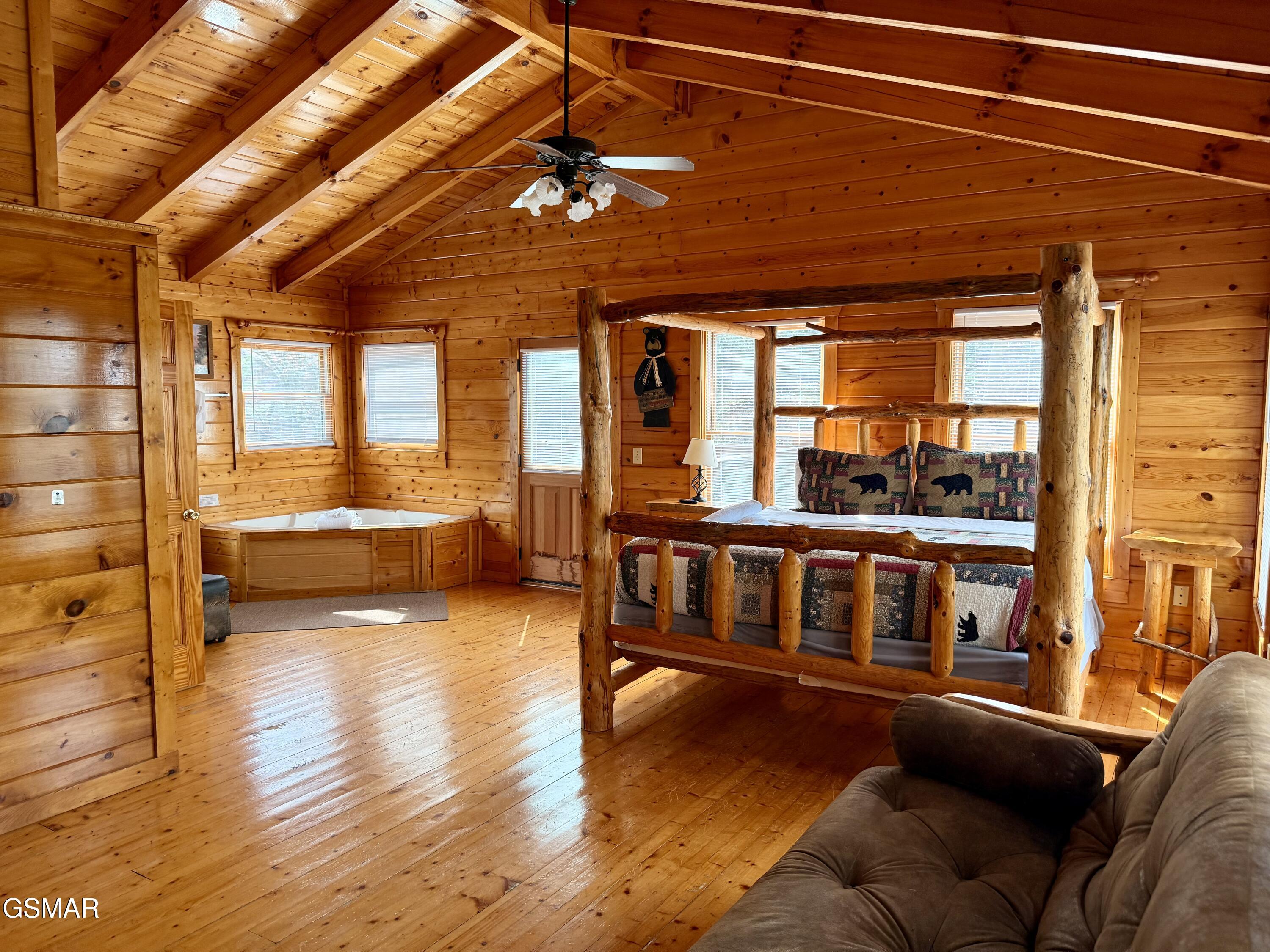 1724 Azalea Circle Sevierville TN 37876