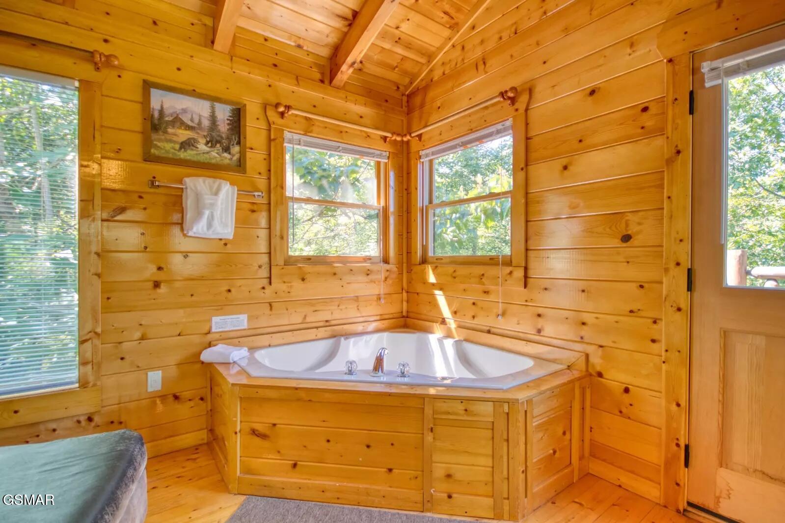 1724 Azalea Circle Sevierville TN 37876
