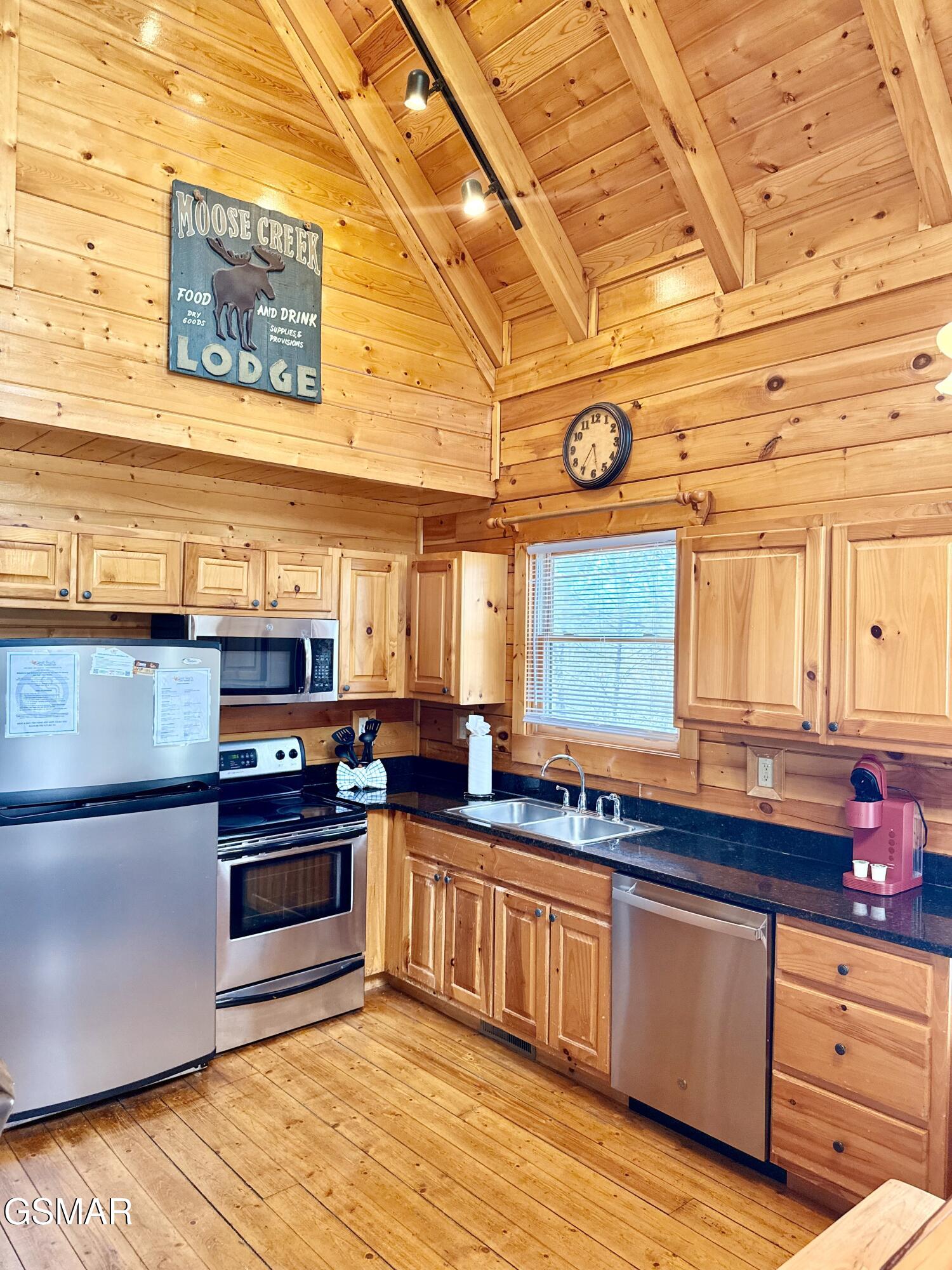 1724 Azalea Circle Sevierville TN 37876