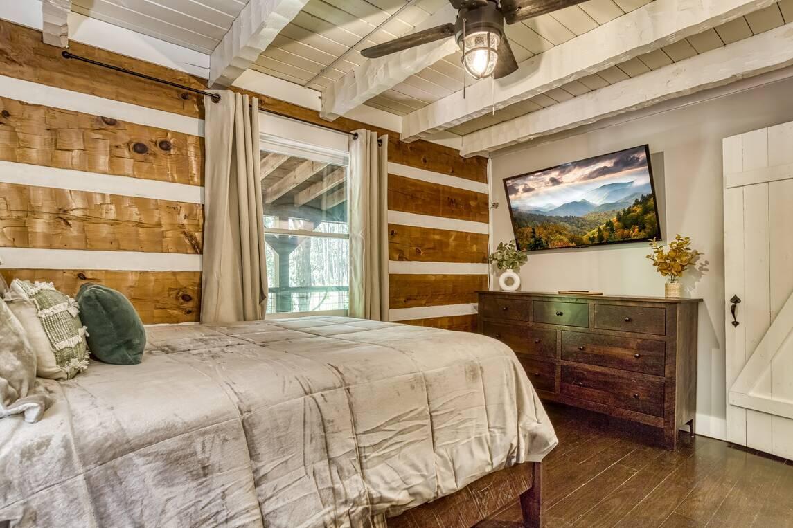 2440 Paradise Falls Way Sevierville TN 37862