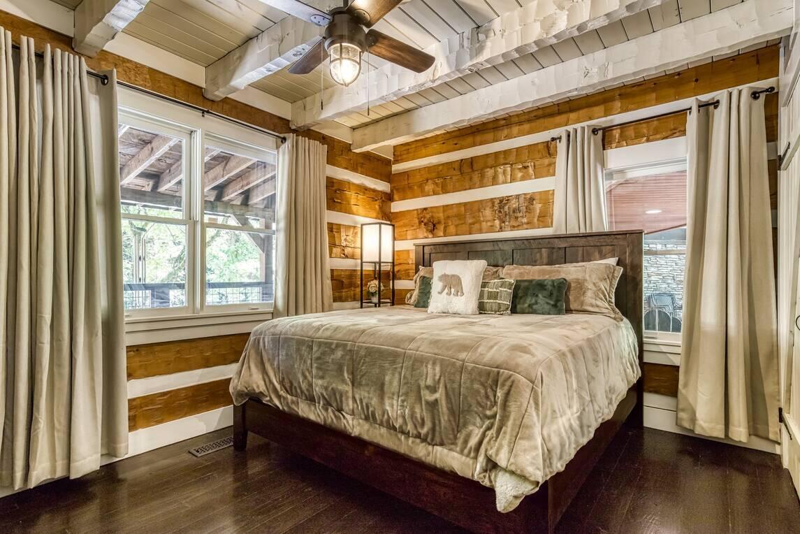 2440 Paradise Falls Way Sevierville TN 37862