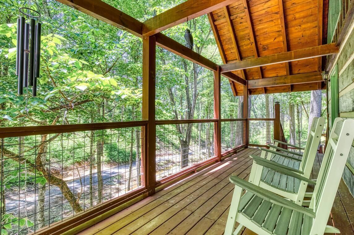 2440 Paradise Falls Way Sevierville TN 37862