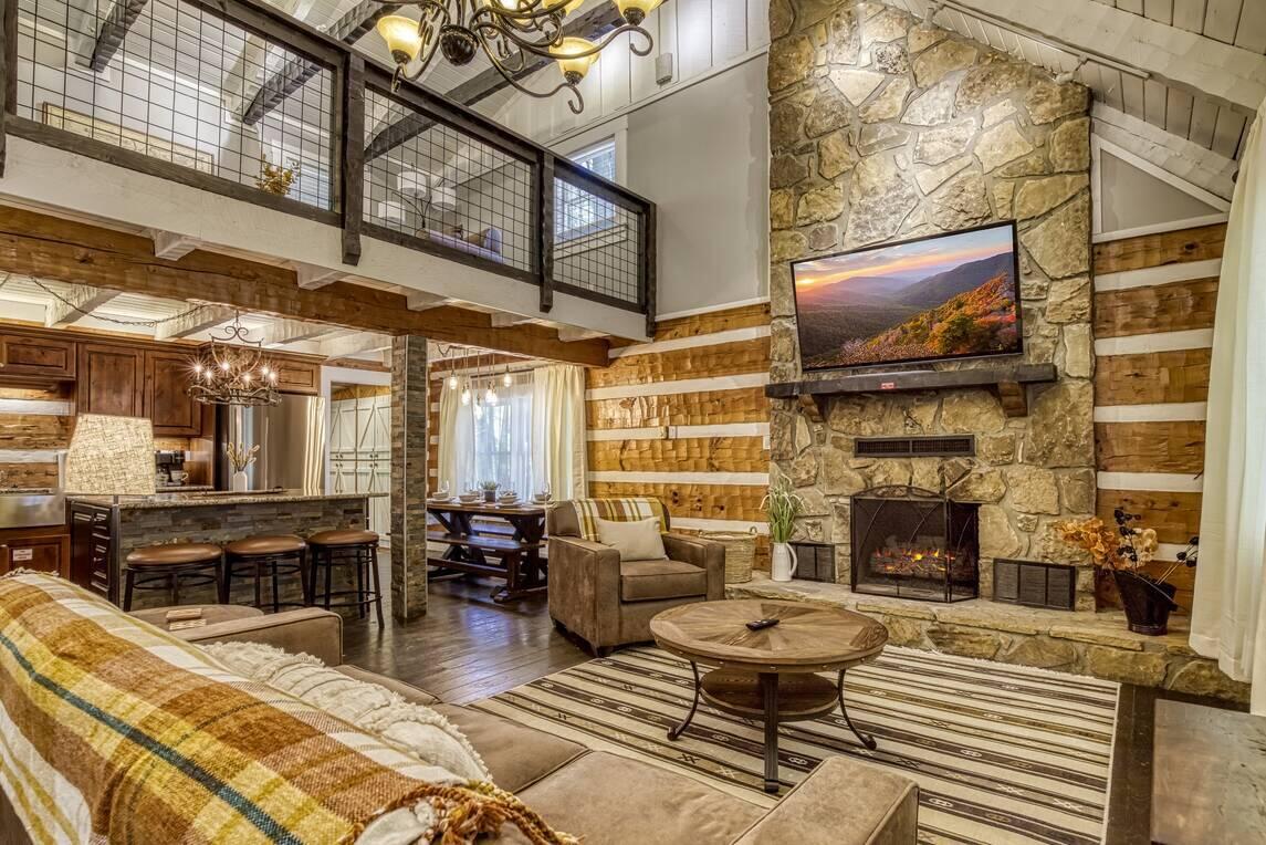 2440 Paradise Falls Way Sevierville TN 37862