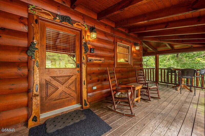 2034 Bear Haven Way Sevierville TN 37876