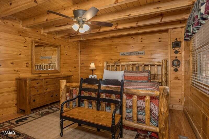 2034 Bear Haven Way Sevierville TN 37876