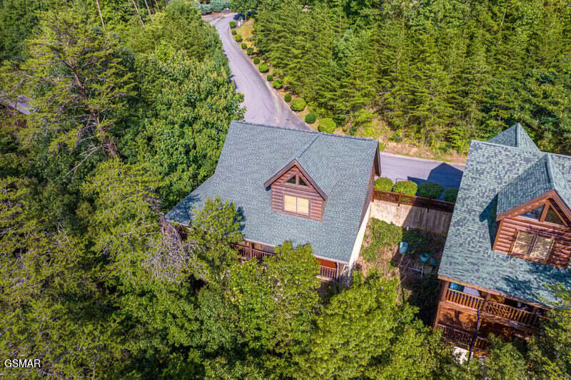 2034 Bear Haven Way Sevierville TN 37876