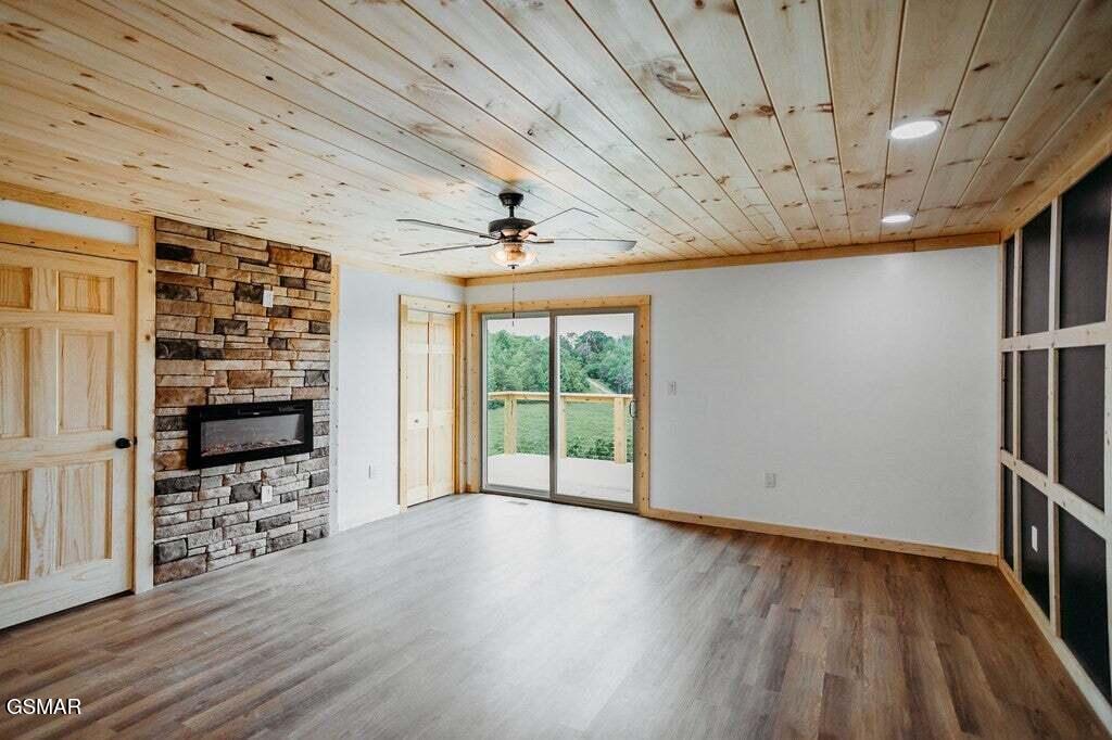 2401 Top View Circle Sevierville TN 37876