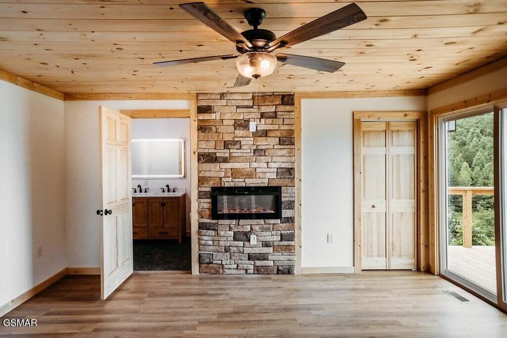 2401 Top View Circle Sevierville TN 37876