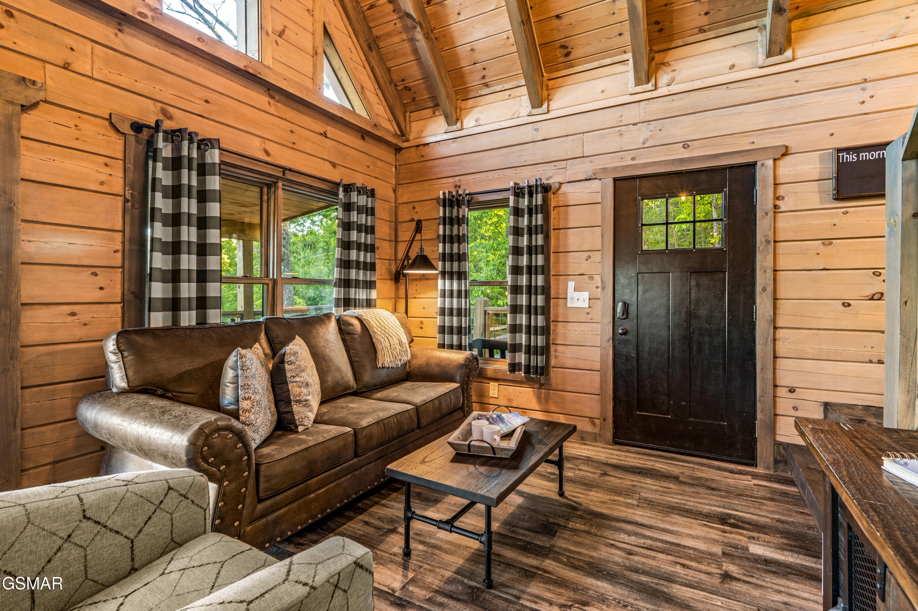 1606 Dove Wing Way Sevierville TN 37862